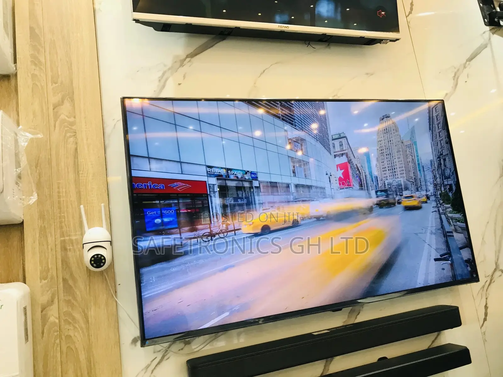  43 Inches Glossy Samsung Cu71 LED Smart UHD Tv 