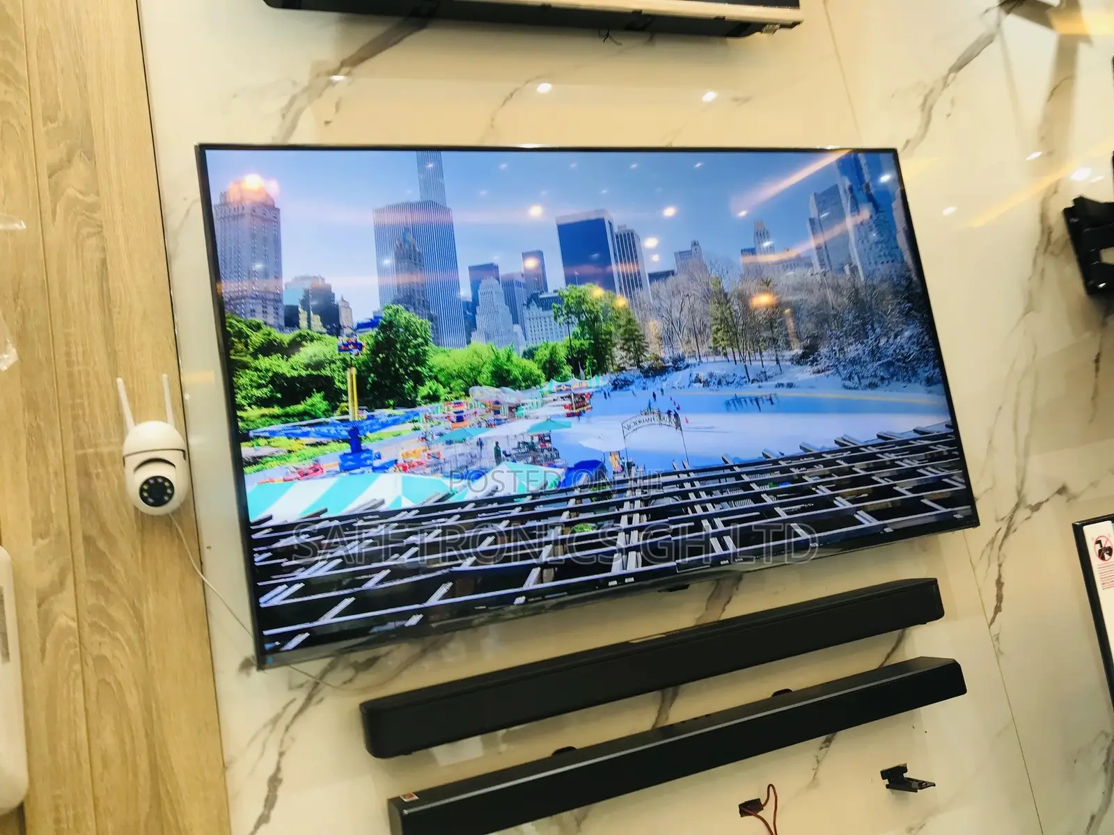 Au7022 Samsung UHD Smart Glossy LED 50 Inches Tv 