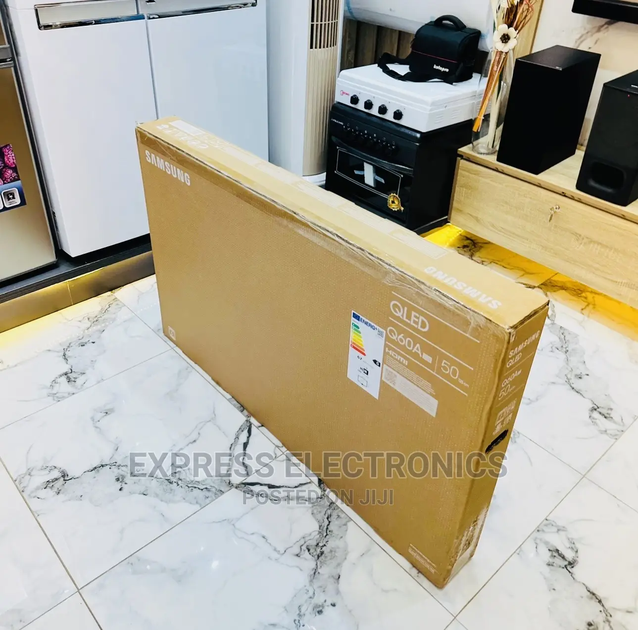 Premium Sleek Slim UHD QLED Samsung 50Q60A (QLED )