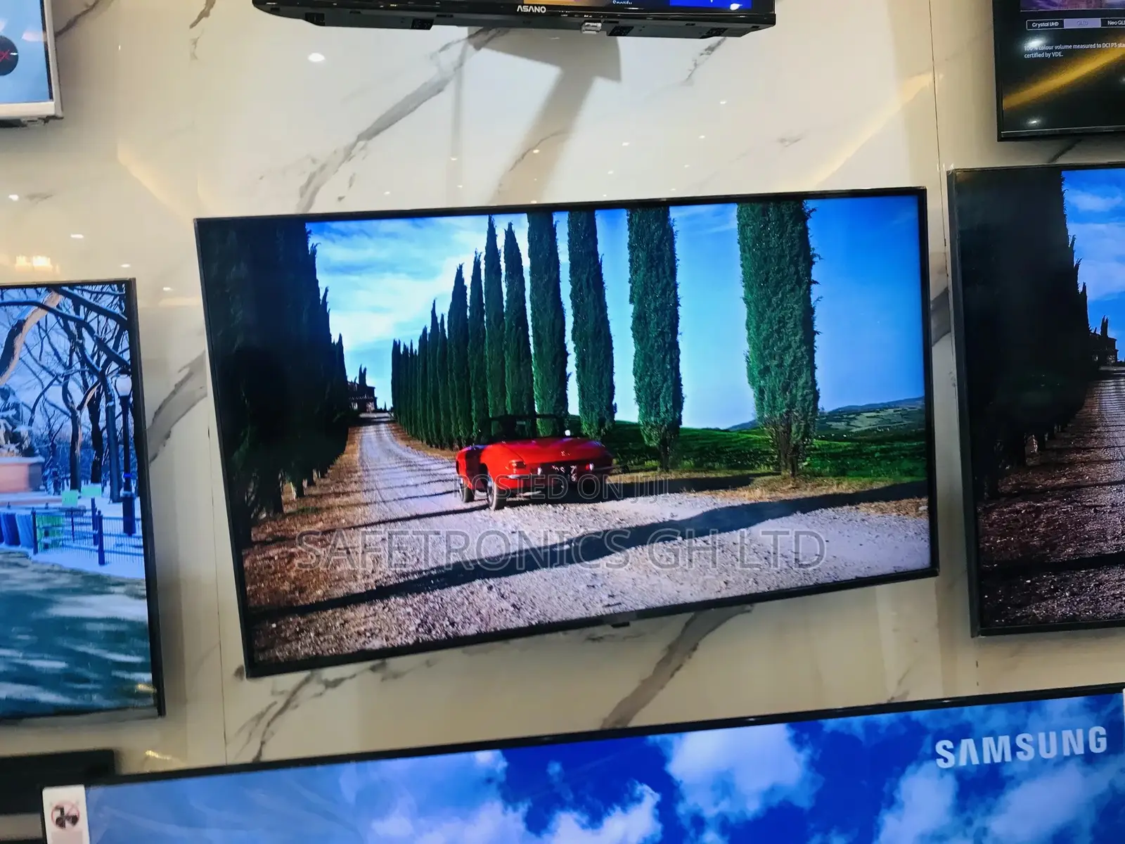 Glossy Led Samsung Smart Uhd Du70 65 Inches Crystal Tv
