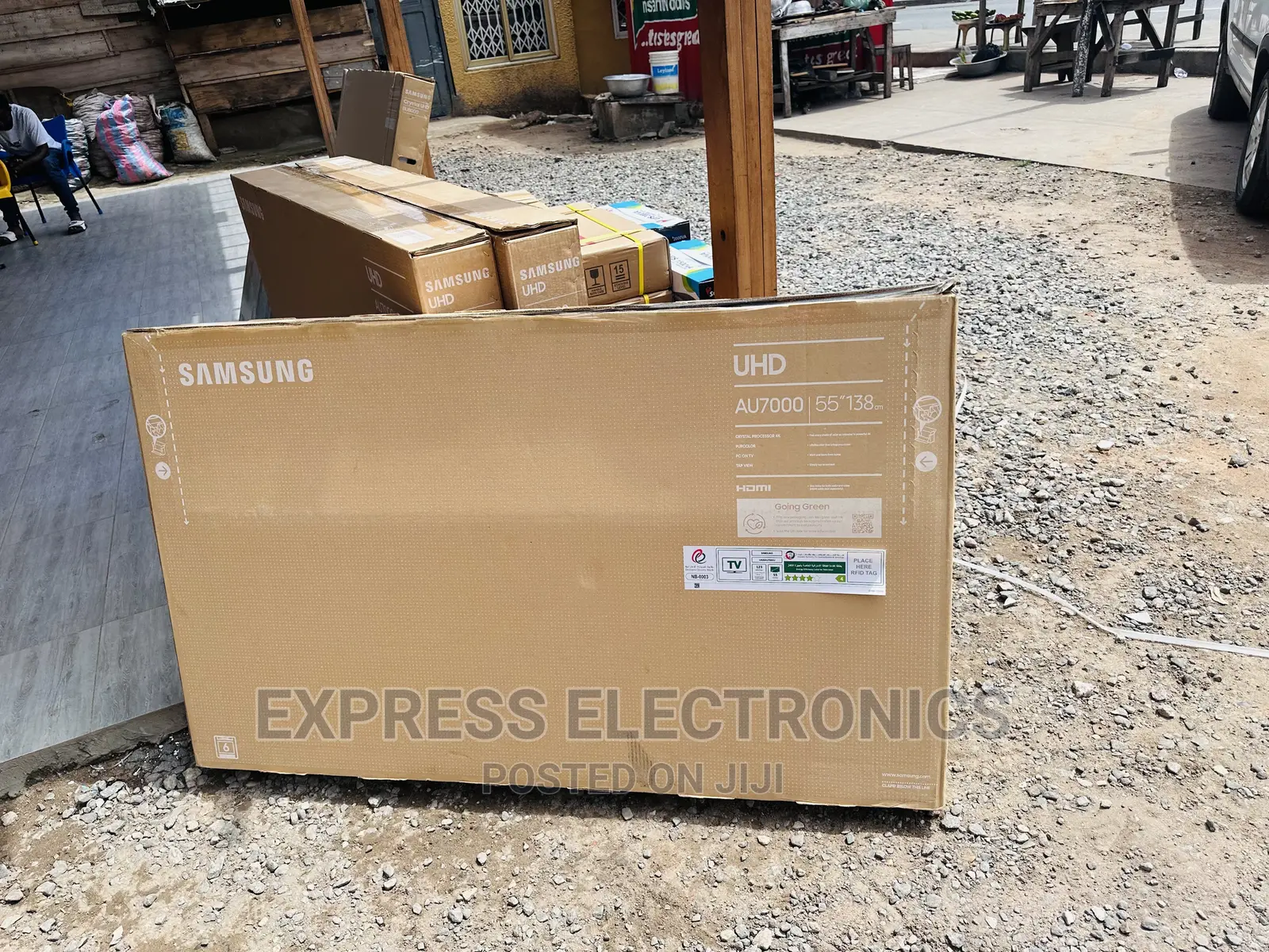 Crystal Clear Pictures Display UHD Samsung 55”Au7172