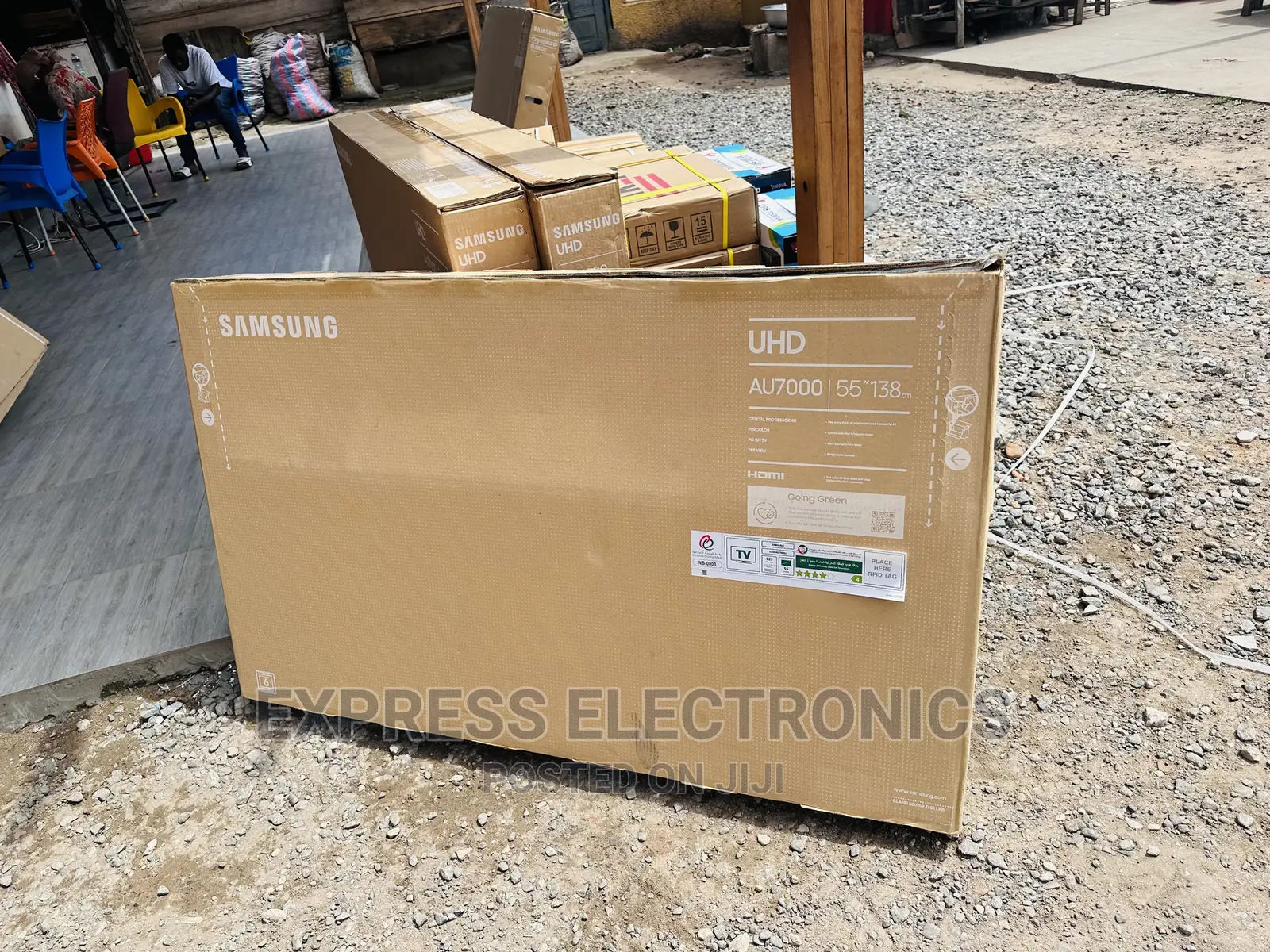 Crystal Clear Pictures Display UHD Samsung 55”Au7172