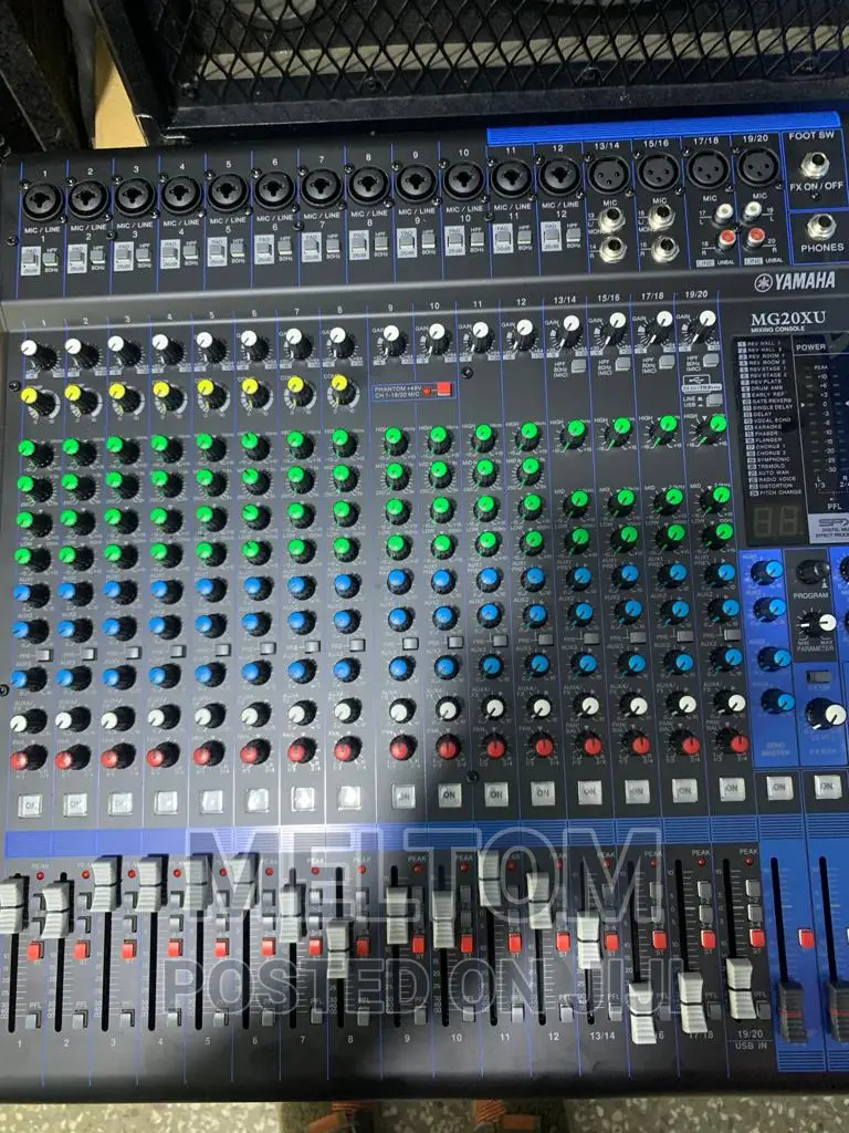 Yamaha Mg20xu 20channels Professional Mixer