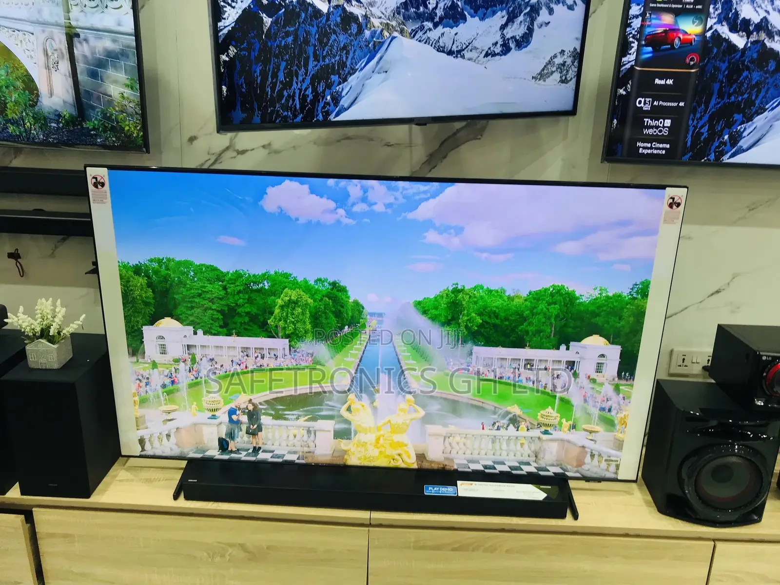 Slim Ultra UHD Smart Samsung LED Glossy 65 Inches BU80