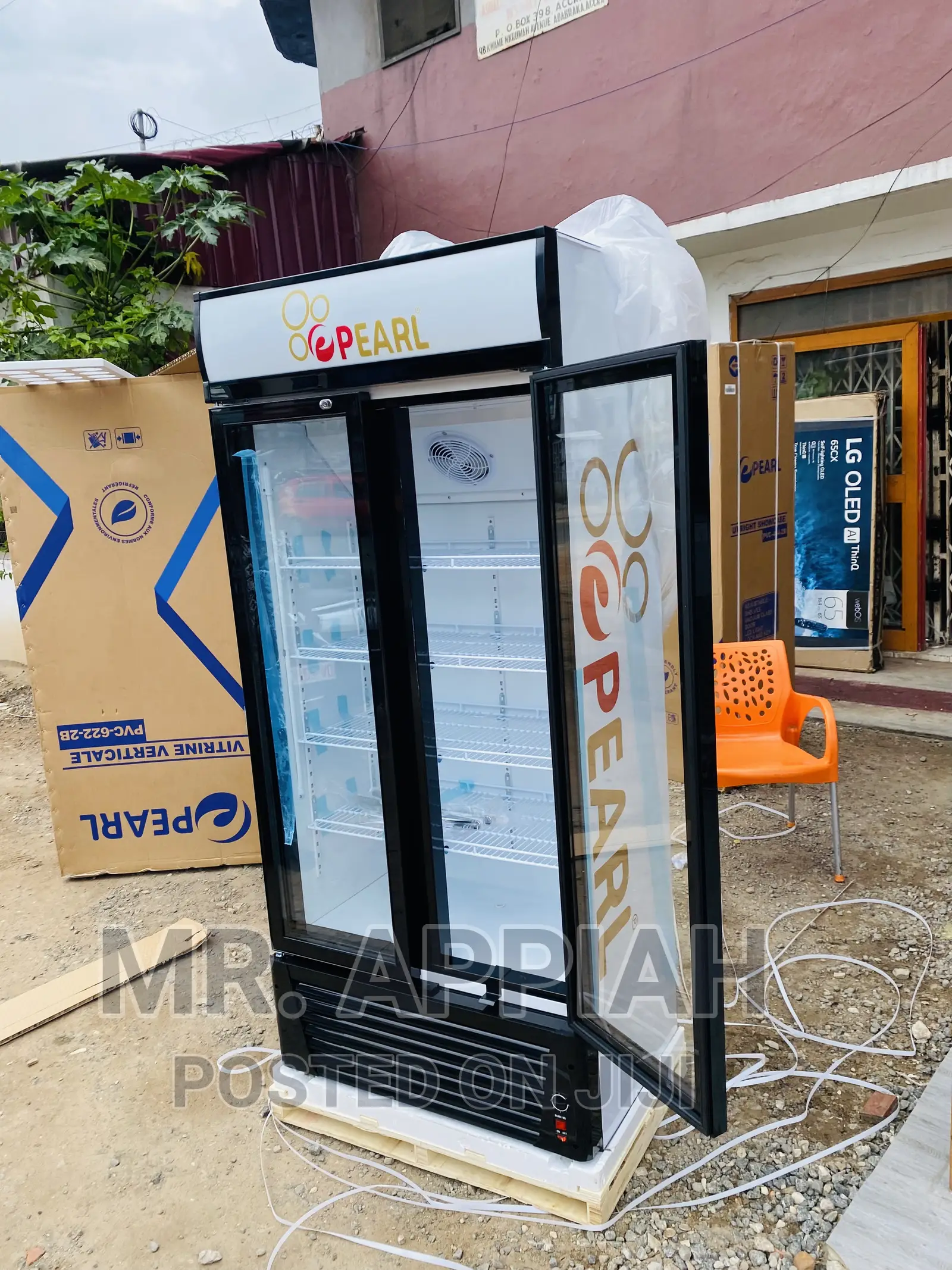 Energy and Cost Saving Pearl 500L PVC 622-2b Display Fridge