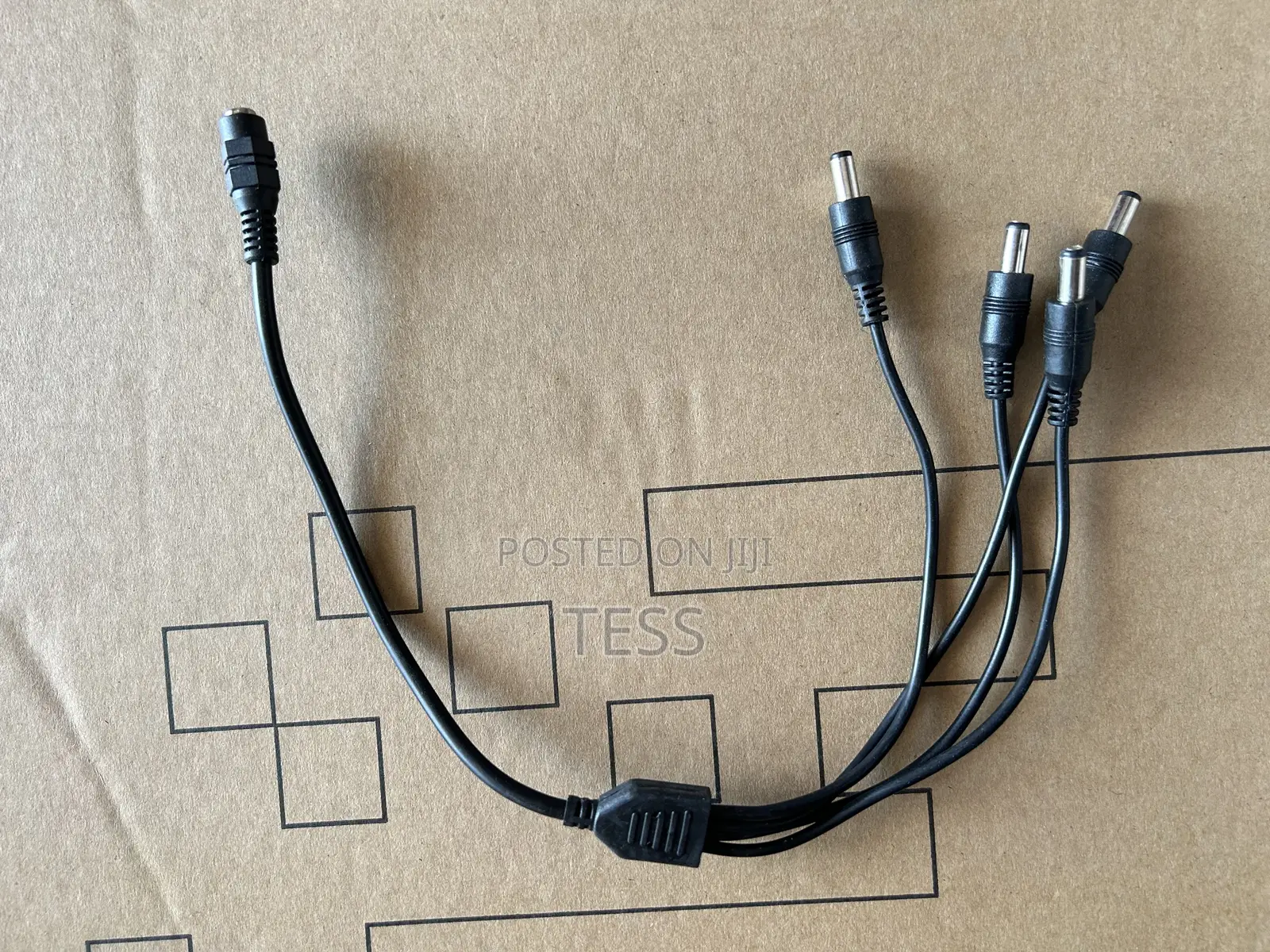 4way (4port) Power Splitter CCTV for 4 Cameras