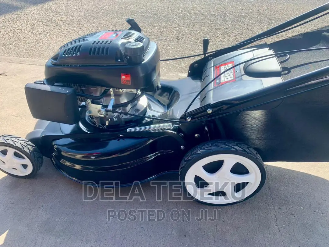 Lawn Mower, 173cc 6.5hp 21inches Blade/ at Caprice Bus Stop