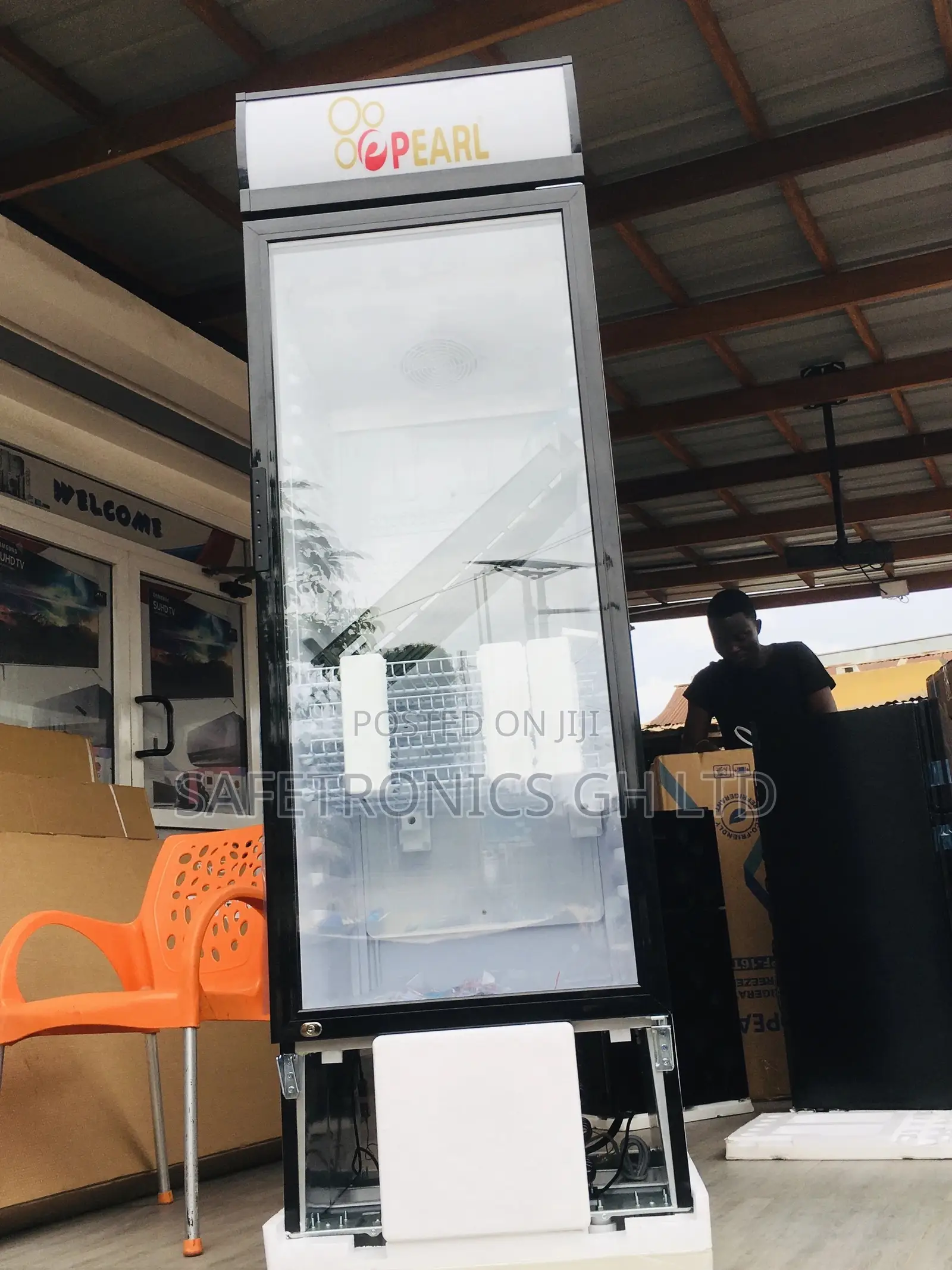 Adjustable Standing Display PVC-424 Pearl Fridge Glass Door