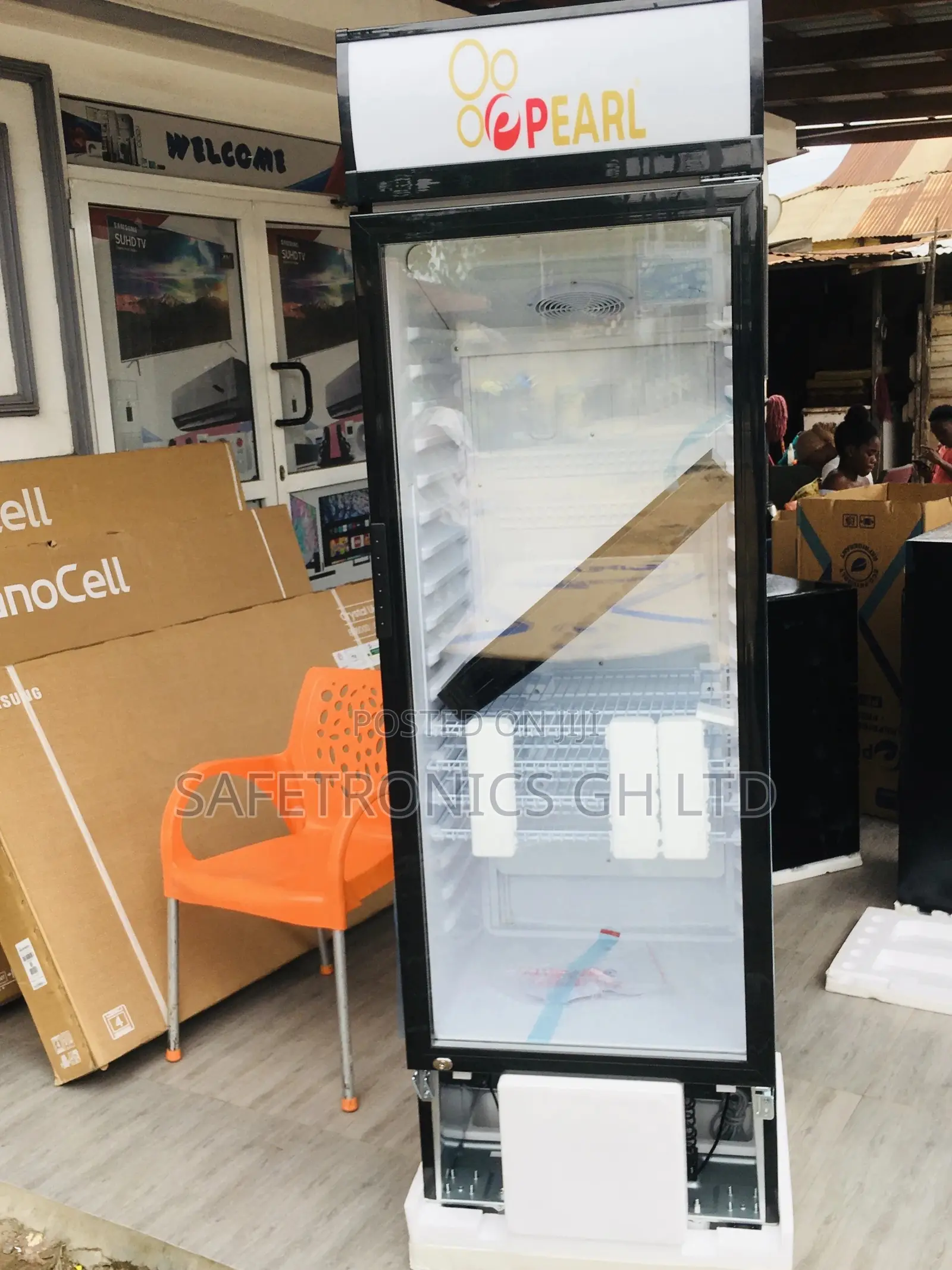 Singledoor Pearl PVC-424 Display Defrost Fridge 