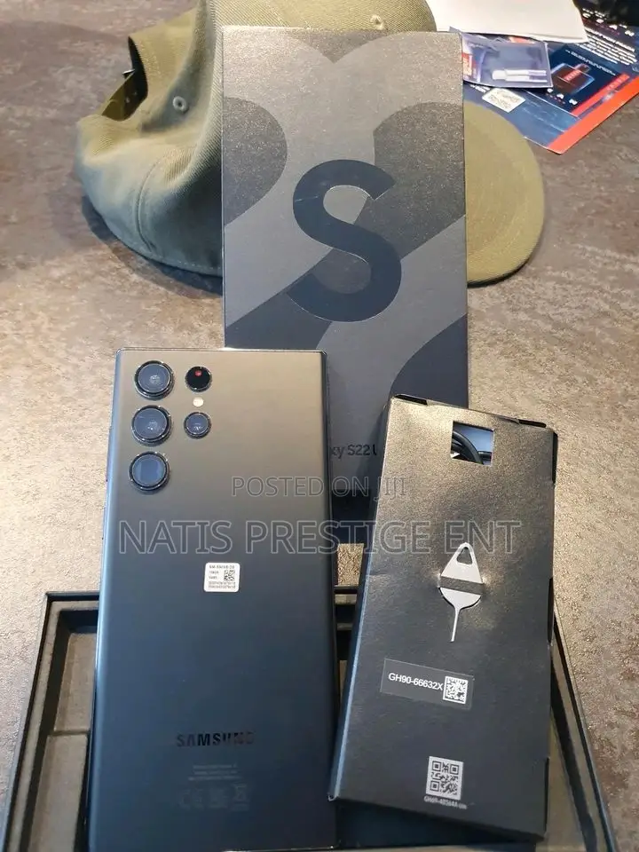 New Samsung Galaxy S22 5G 256 GB Black
