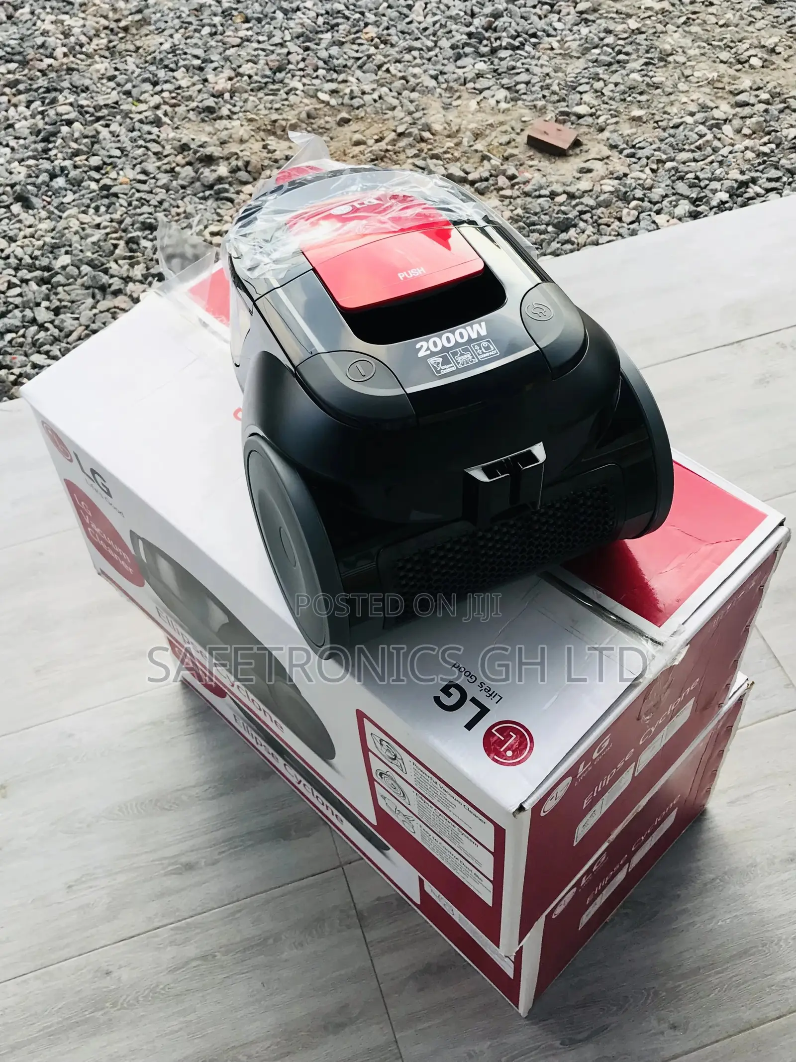 Red/Black Vacuum Cleaner Lg 2000W Vc5420nntr 