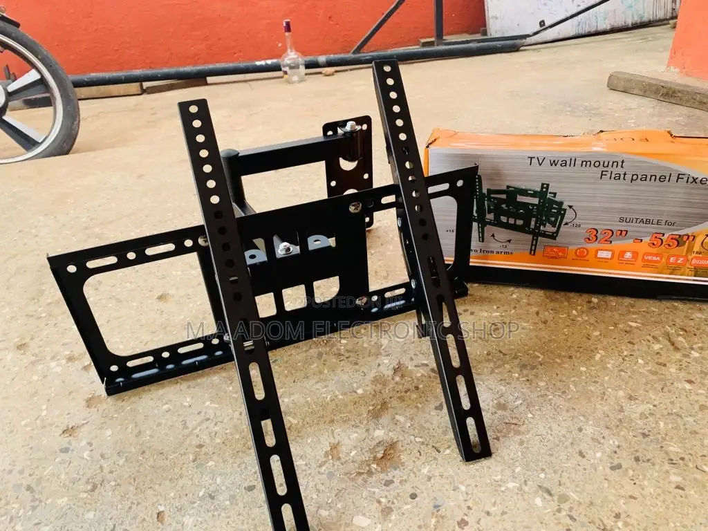 Fresh in Box Adjustable Corner Wall Mount for 32”-55” Tv 