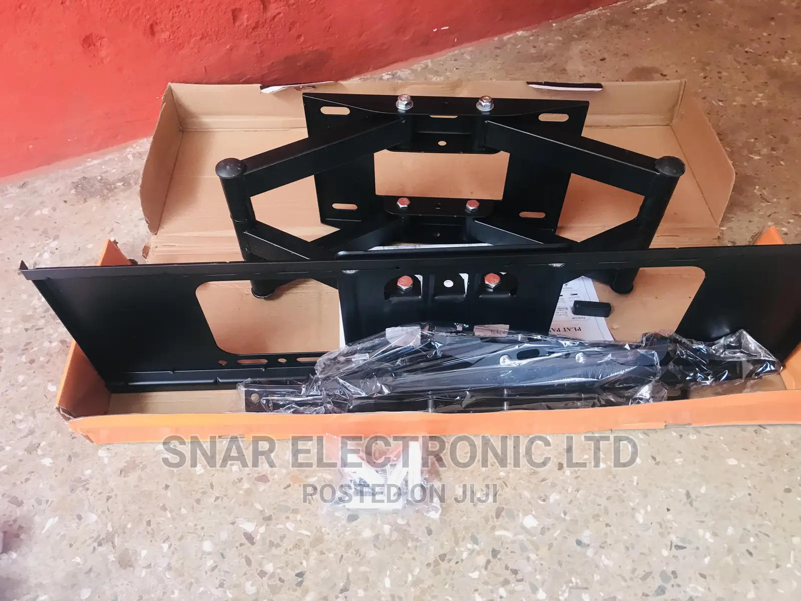 Best Adjustment TV Wall Mount for 32-70 Inches