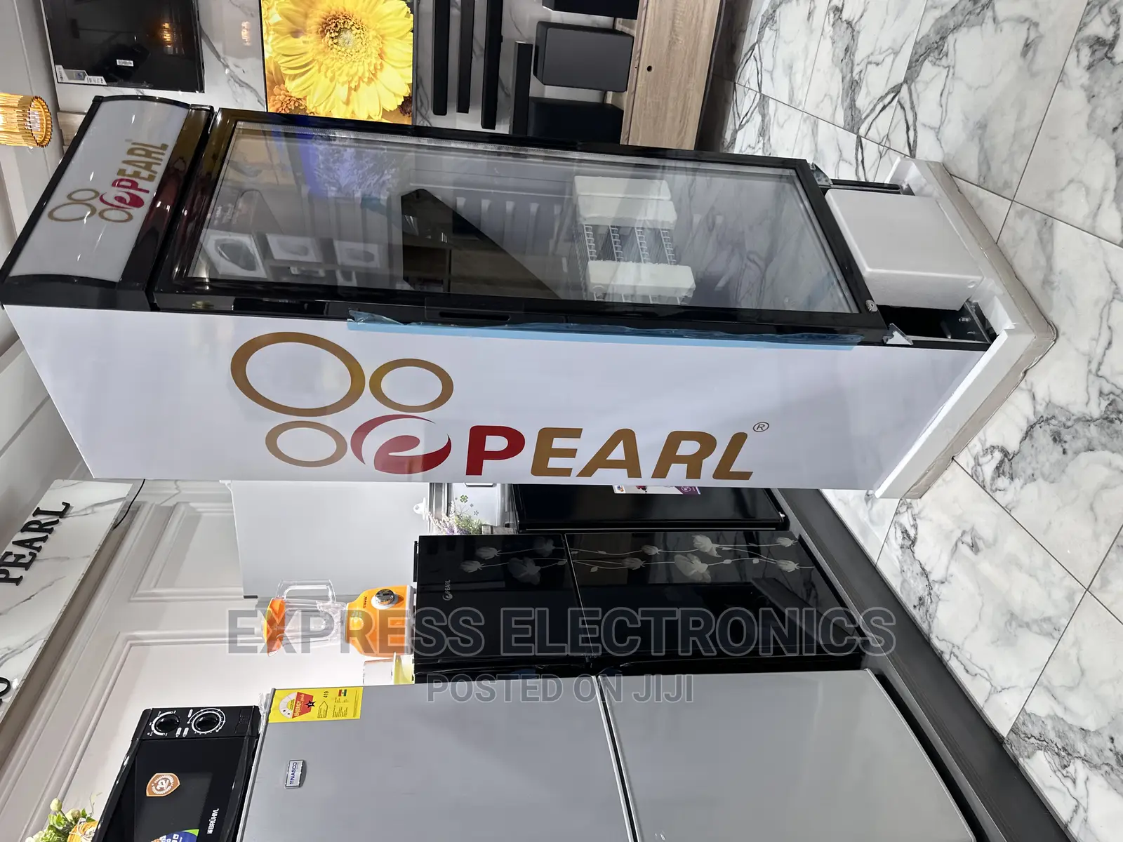Mesmeric White Display Fridge PVC 424-2b Single Door