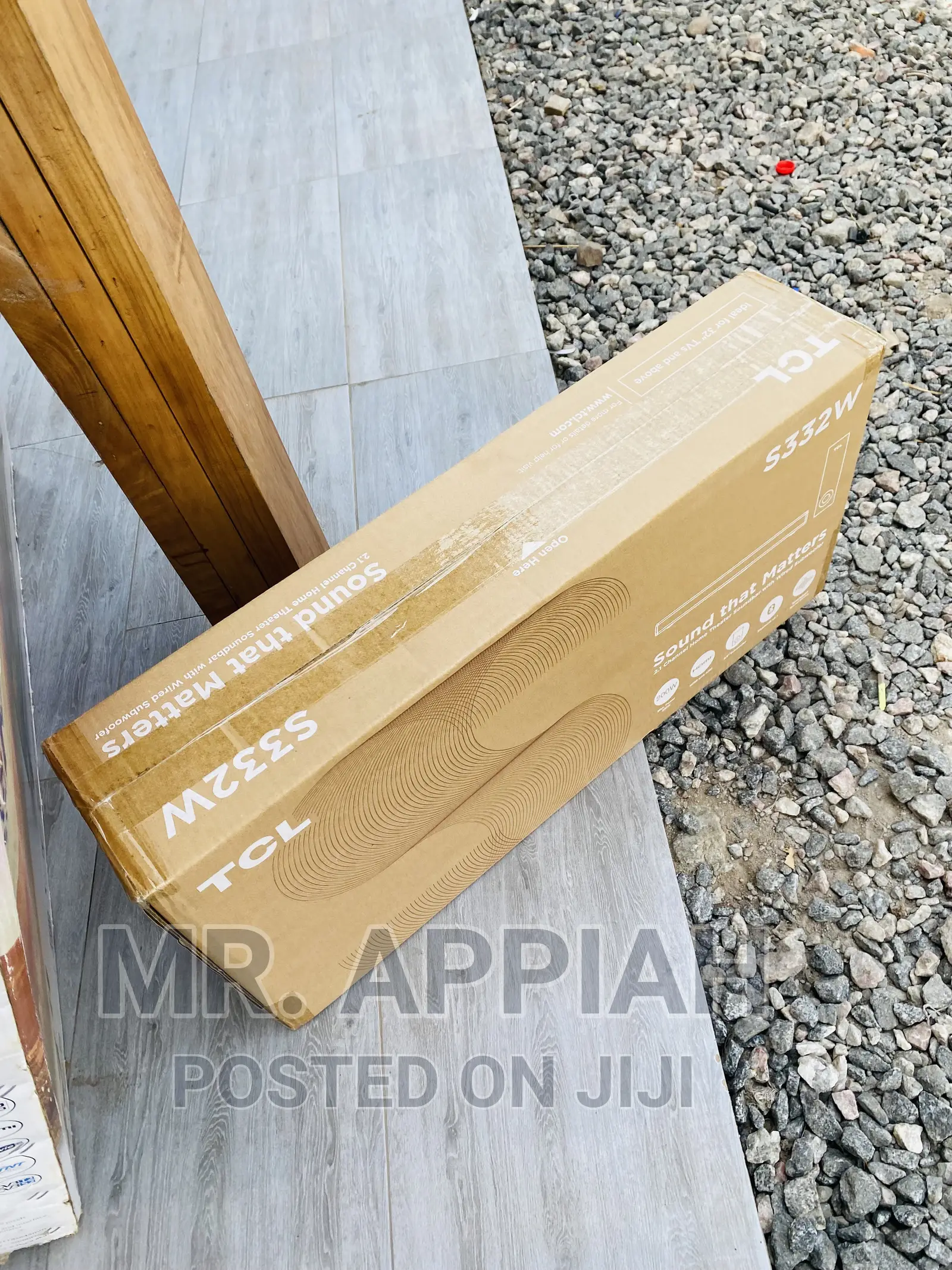 Adorable TCL 2.1ch Bluetooth Sound Bar System(S332w).