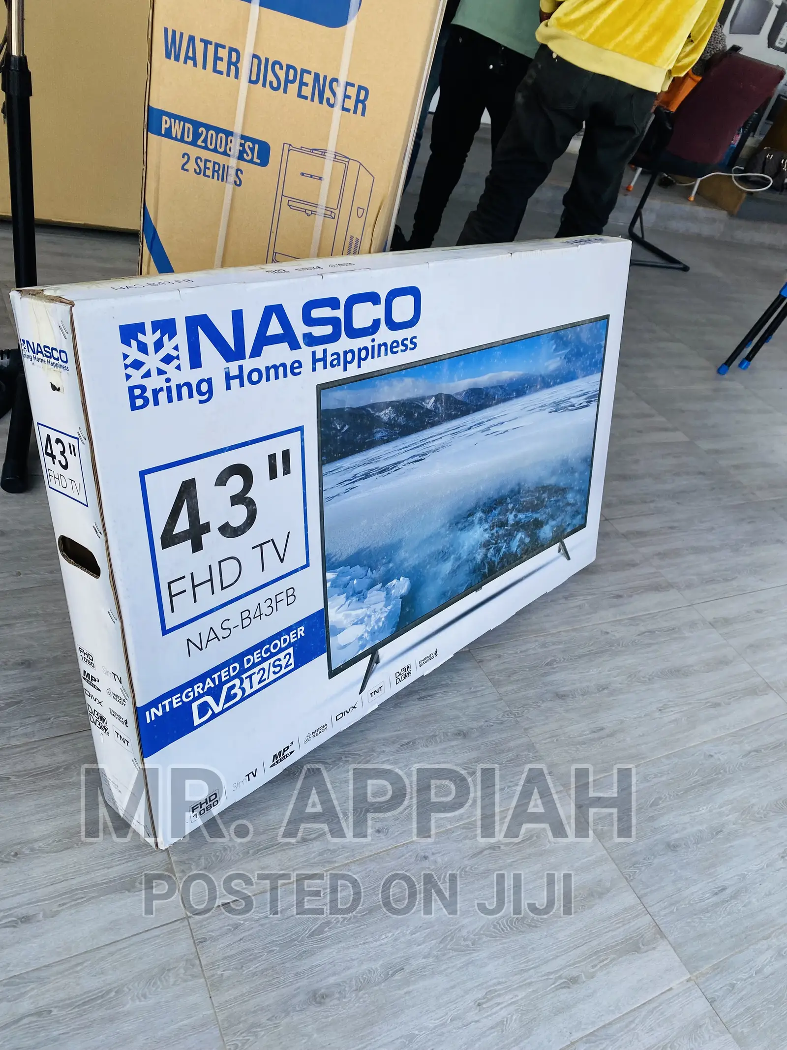 Energy Sufficient Nasco 43 Inch Digital Satelite Tv(Black)