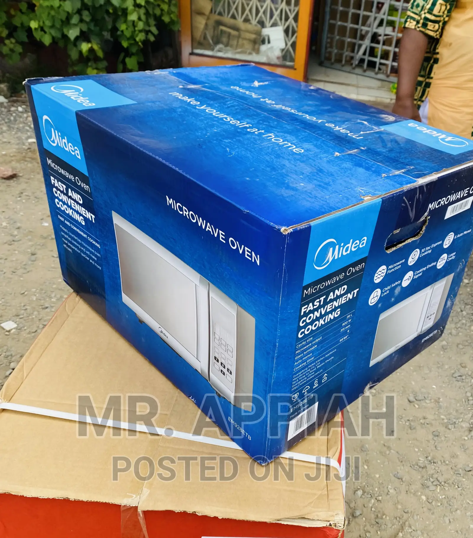 Newly in Stock Midea 28ltr Microwave Oven(Silver) 