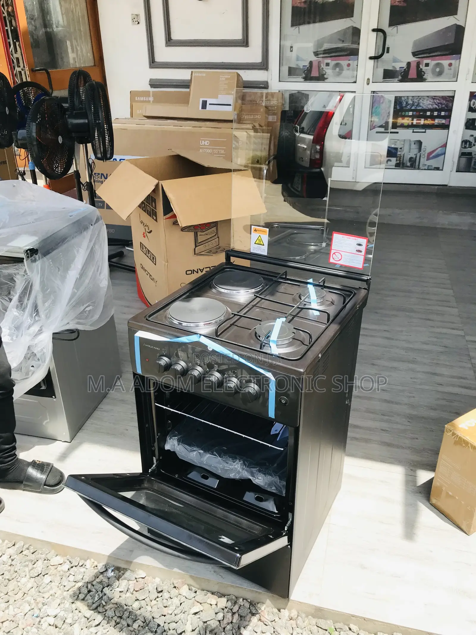 Fresh in Box Volcano 50x50 2 Gas Burner + 2 Electric Burner.
