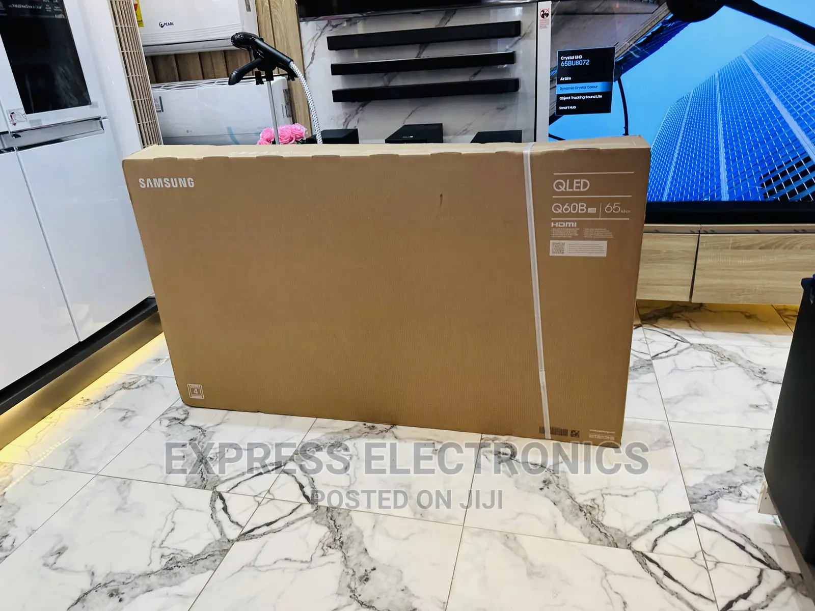Classy Sleek Uhd Smart 65q60b (Qled ).Samsung