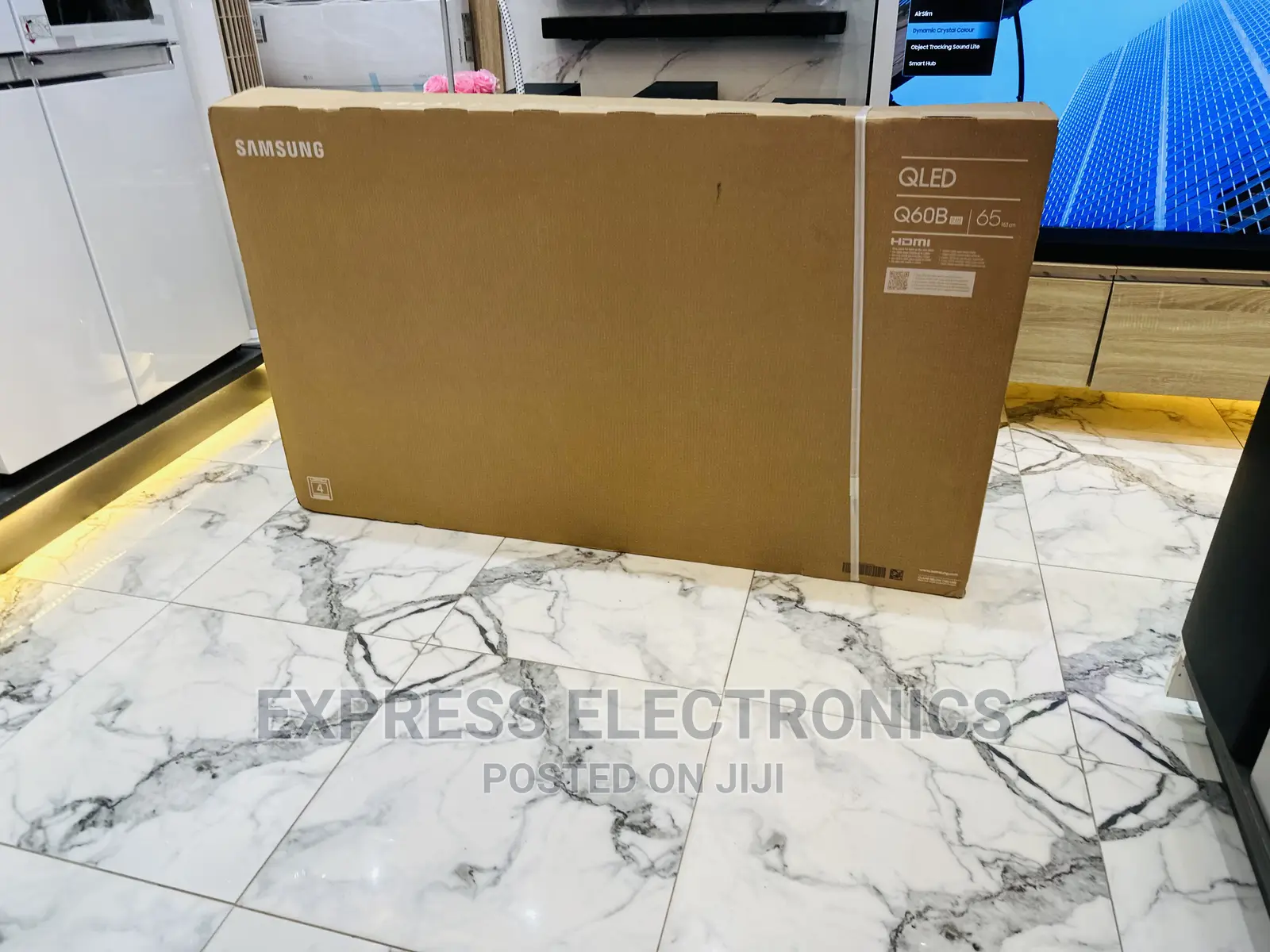 Classy Sleek Uhd Smart 65q60b (Qled ).Samsung