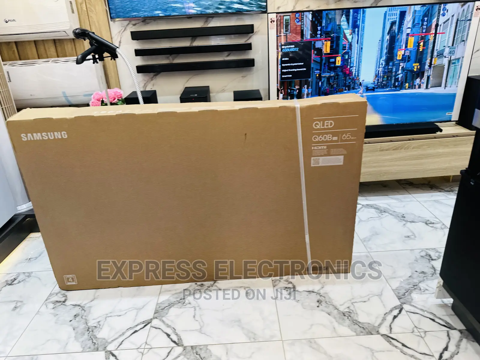 Classy Sleek Uhd Smart 65q60b (Qled ).Samsung