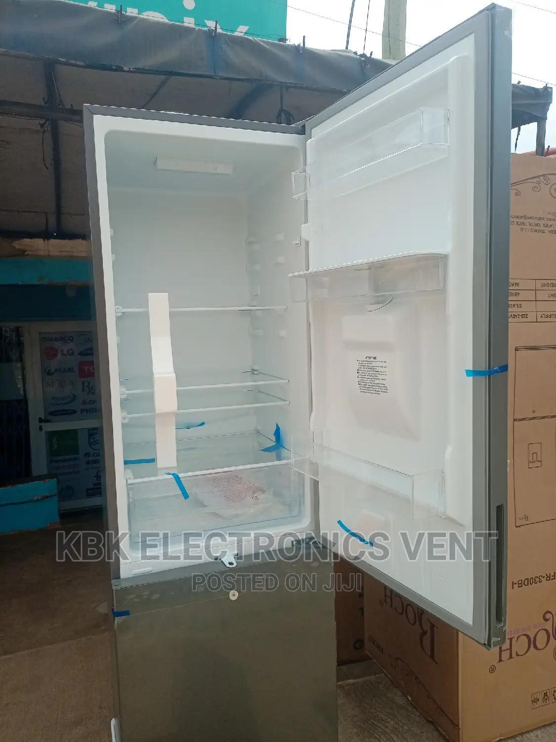 Roch Rfr330(262ltr) Fridge Water Dispenser