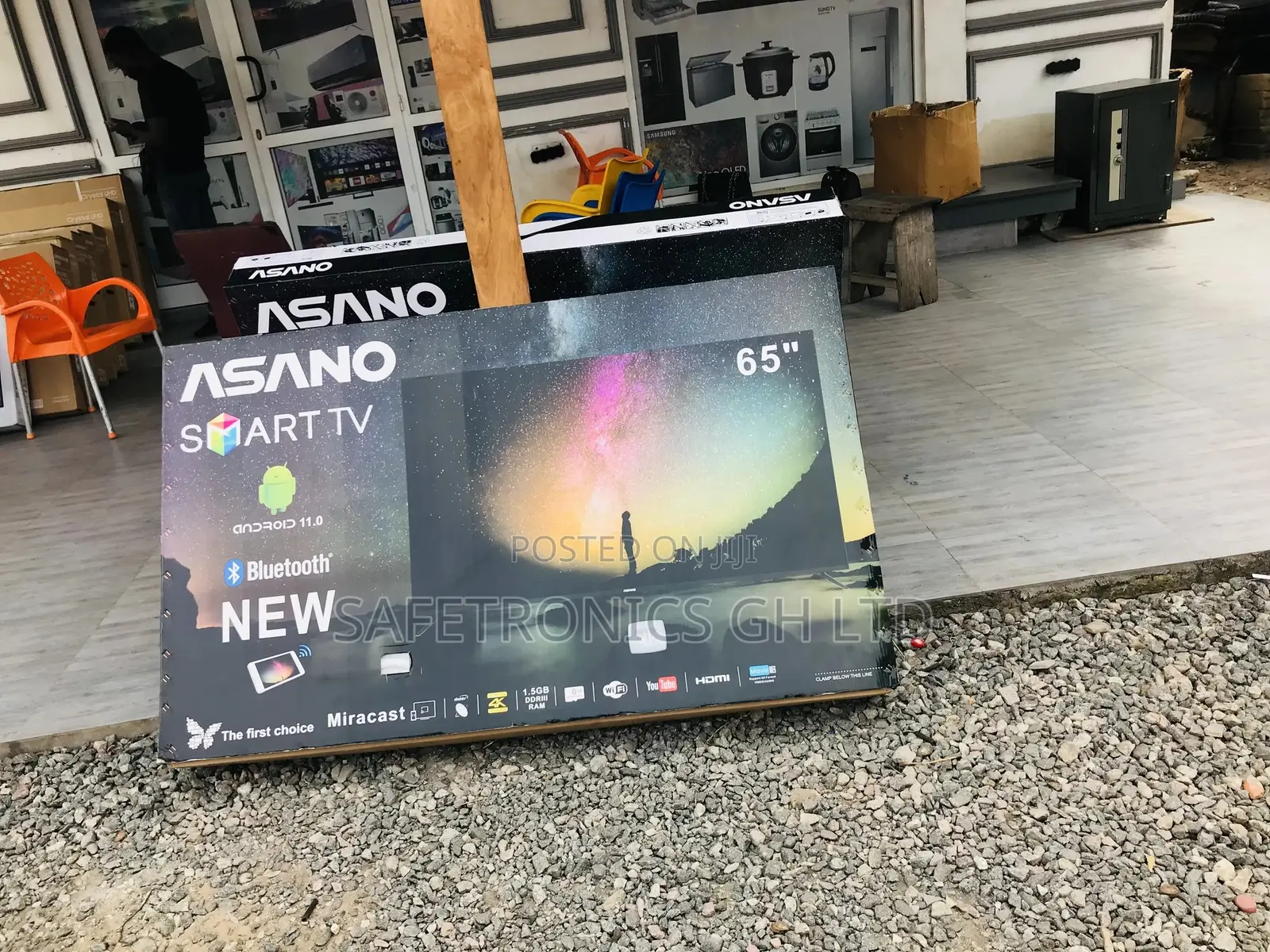 UHD Smart Display Asano 65 Inches Black Gloss LED Tv