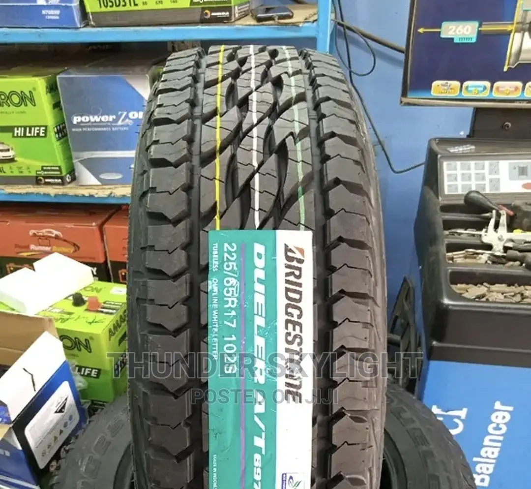 BRIDGESTONE 225/65r17 All Terrain Tyre