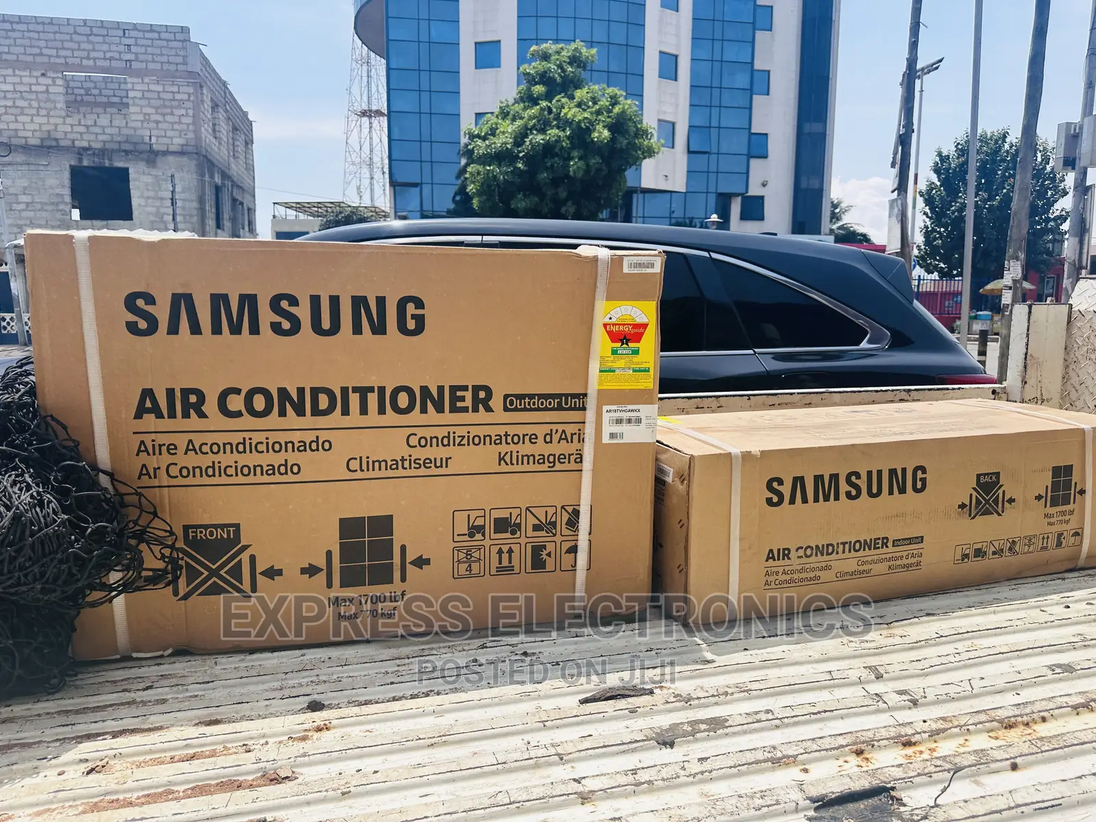 Classy Sleek White R410 Gas Inverter 2.0hp Samsung AC