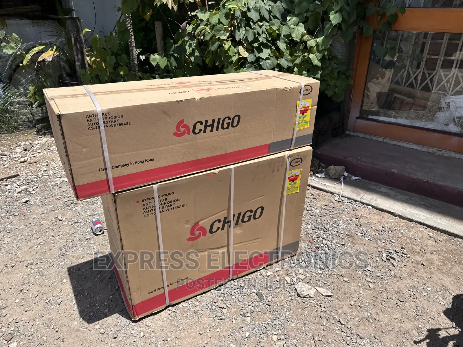 Classy Sleek Chigo Split R410 Gas 3.0hp AC White