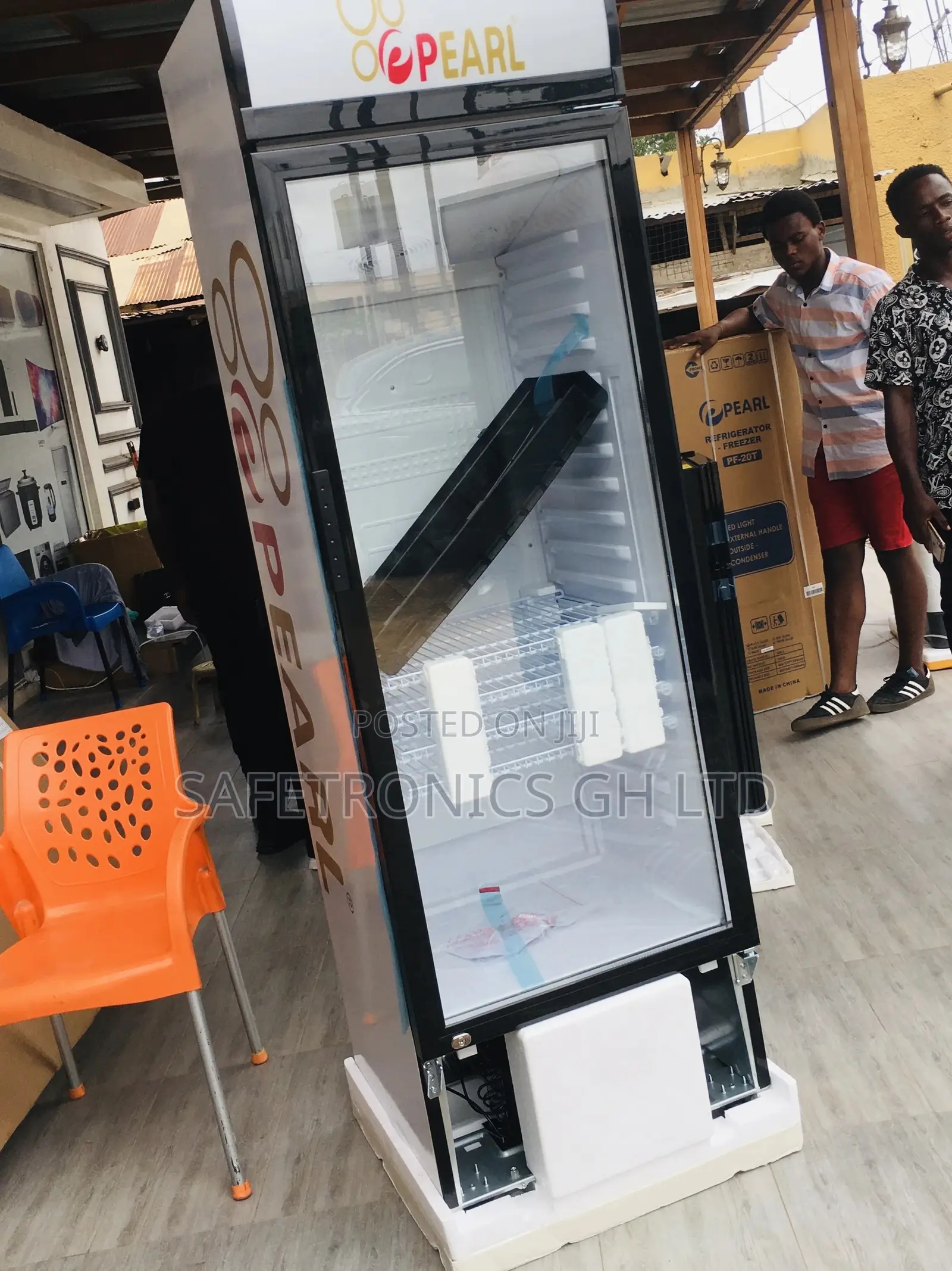 Singledoor Pearl PVC-424-2B Display Glass Electric Fridge