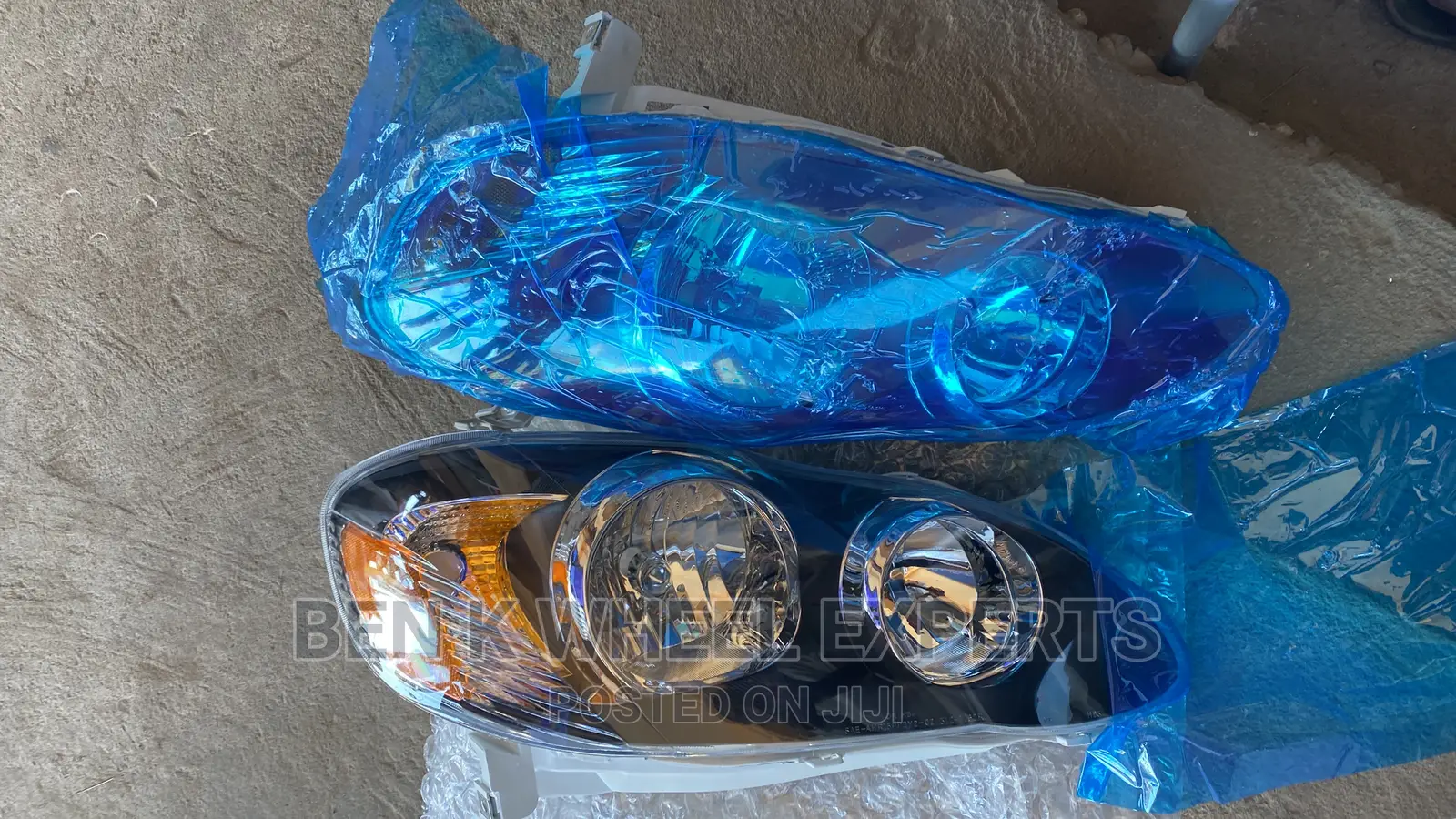 Toyota Corolla 06 Headlight