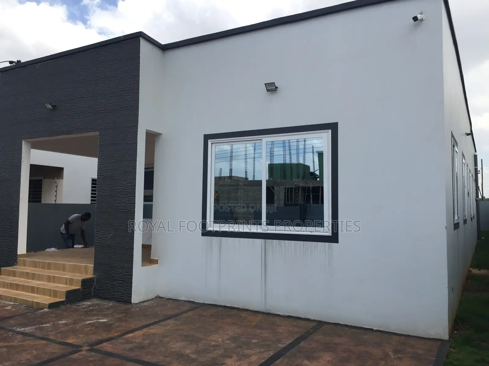 3bdrm House in Royal Footprints, Lake Side Estate for sale