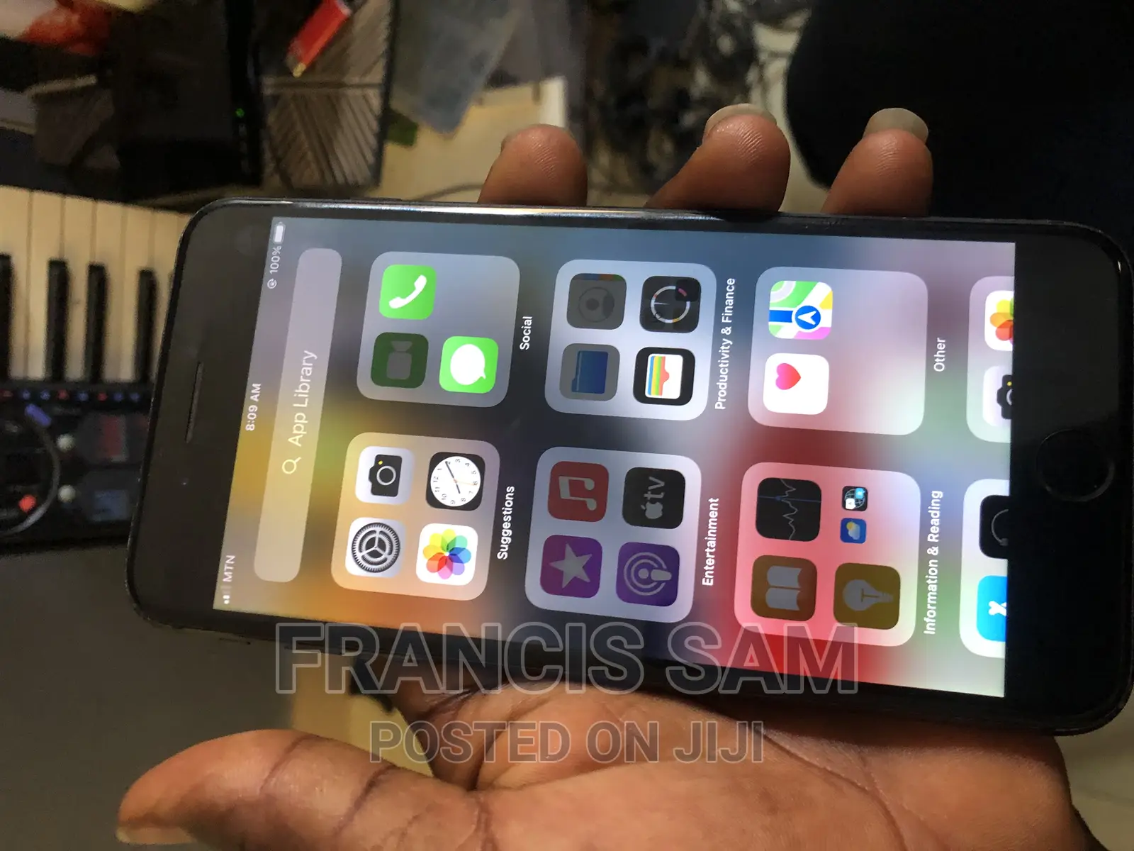 New Apple iPhone 7 Plus 128 GB Black