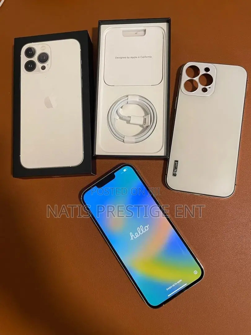 New Apple iPhone 11 Pro Max 256 GB Gold