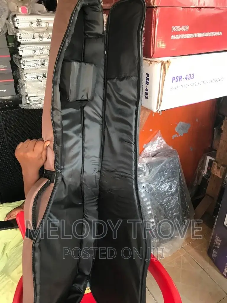 Bass Guitar Bag (Guitar Party)