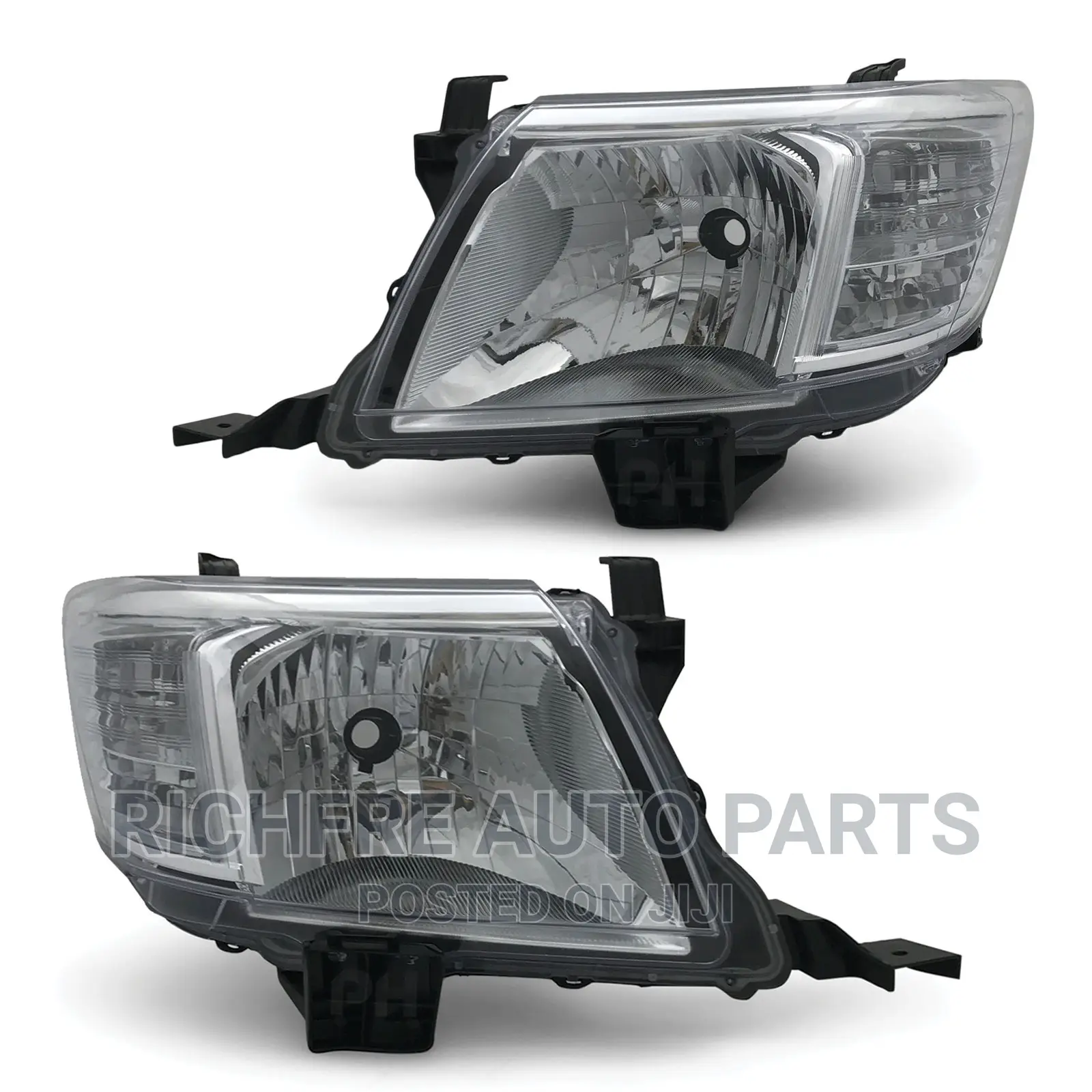 Toyota Hilux 2012 Headlight