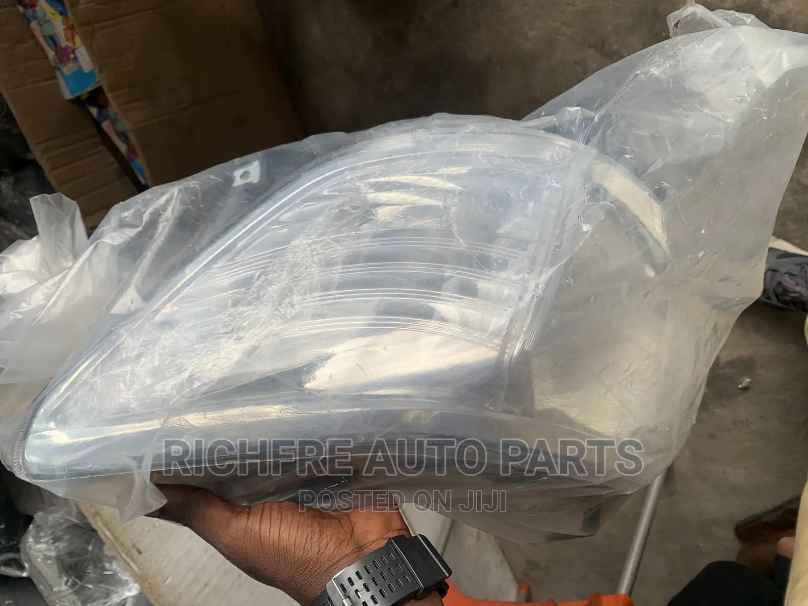 Toyota Hilux 2012 Headlight