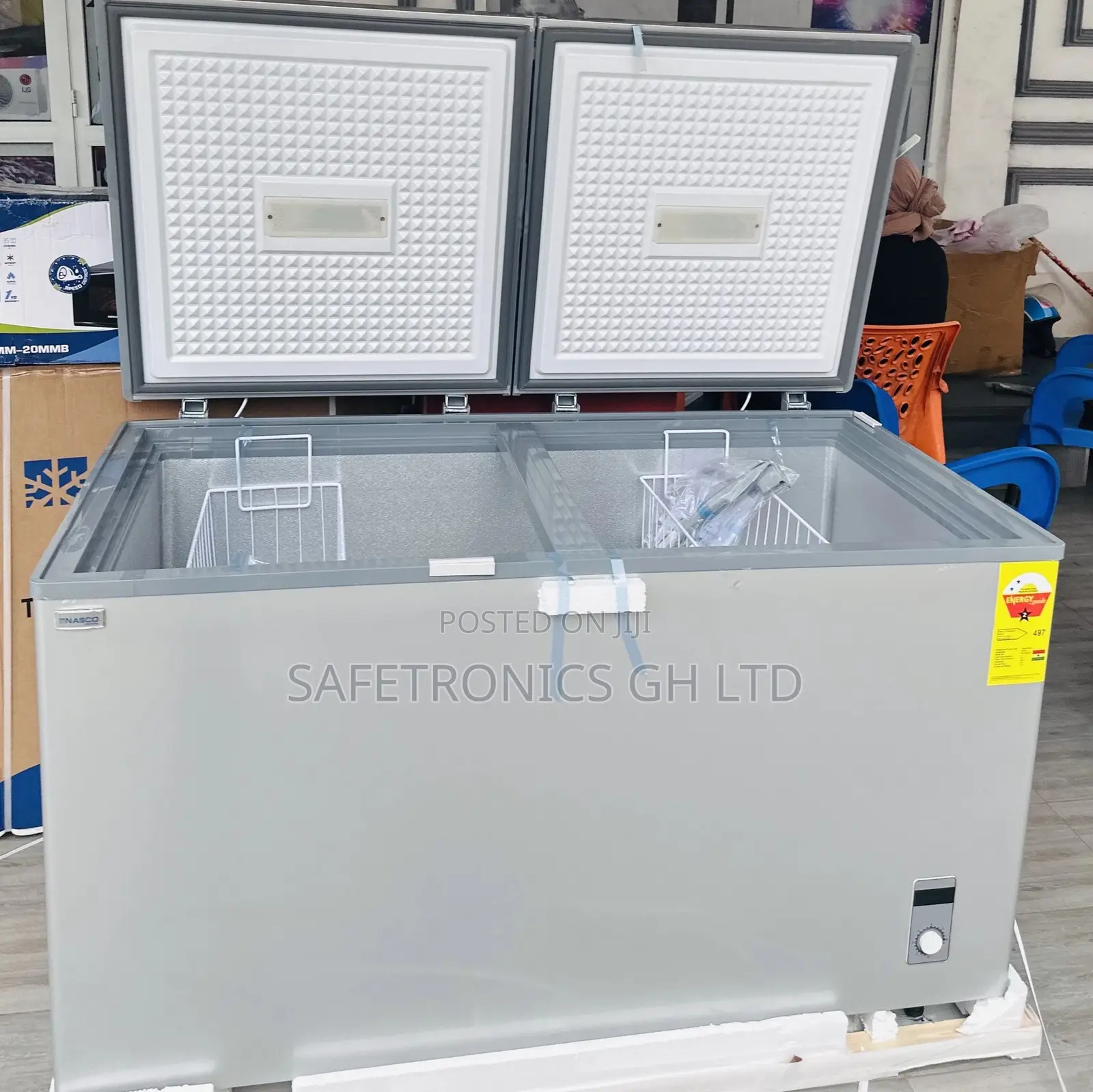 Chestfreezer Nasco Nas-500fl-Dd Doubledoor 425liter Electric
