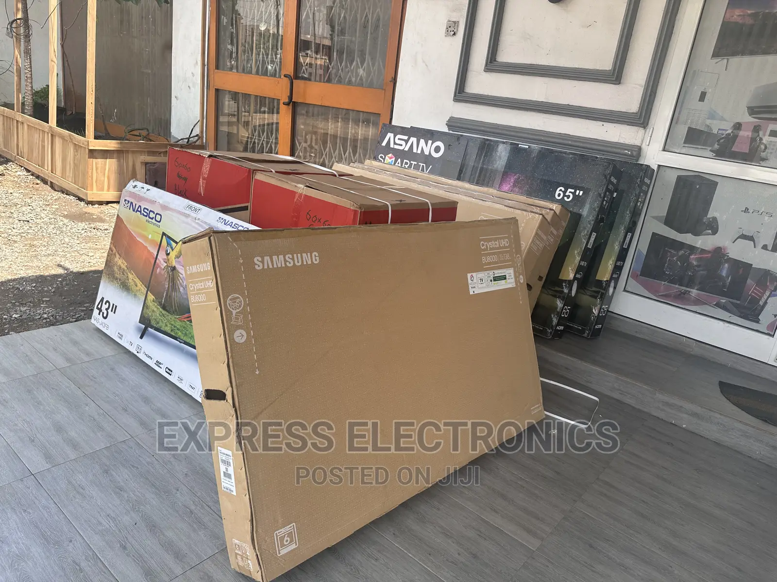 Very Slim Sleek Uhd Smart 50”Au8000 Samsung Tv