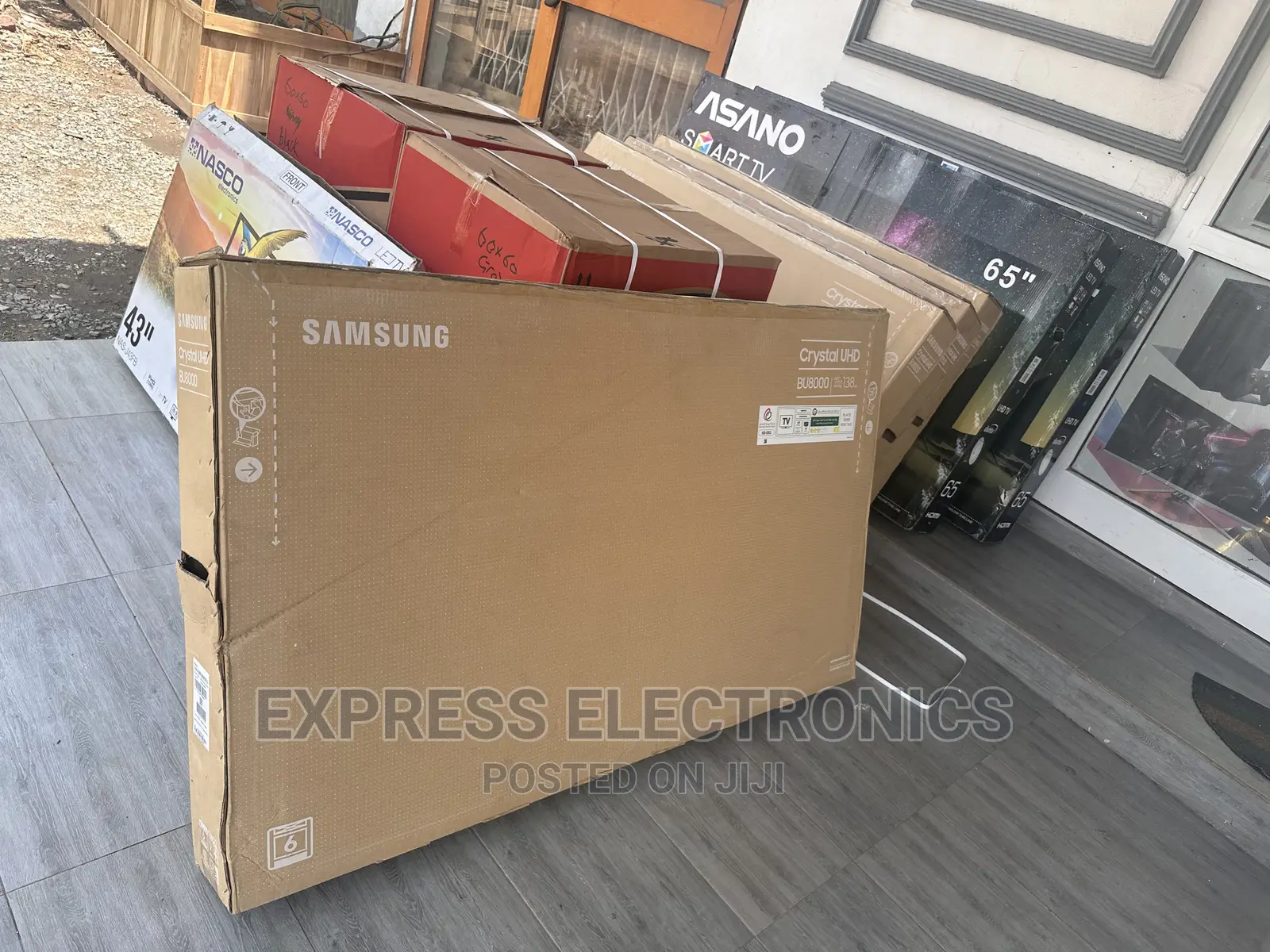 Very Slim Sleek Uhd Smart 50”Au8000 Samsung Tv