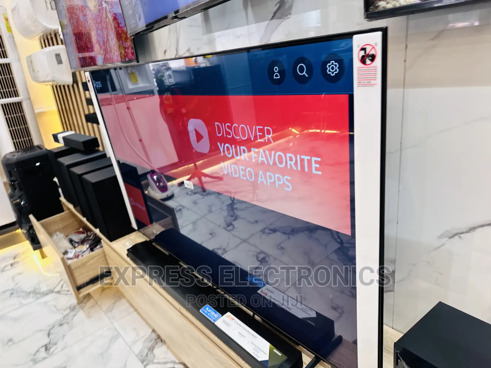 Best and Strongest Samsung UHD Smart 85”Bu8000