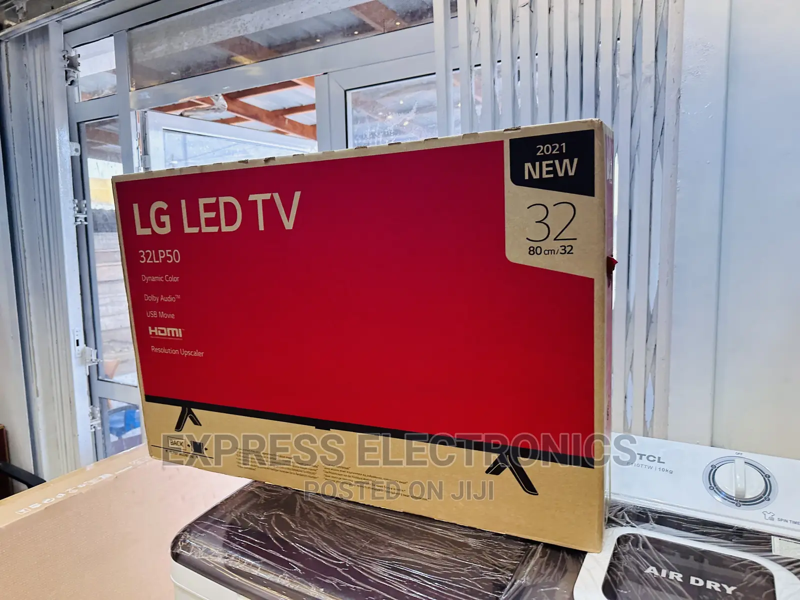 Lovely Lg FHD Satellite 32” Tv 