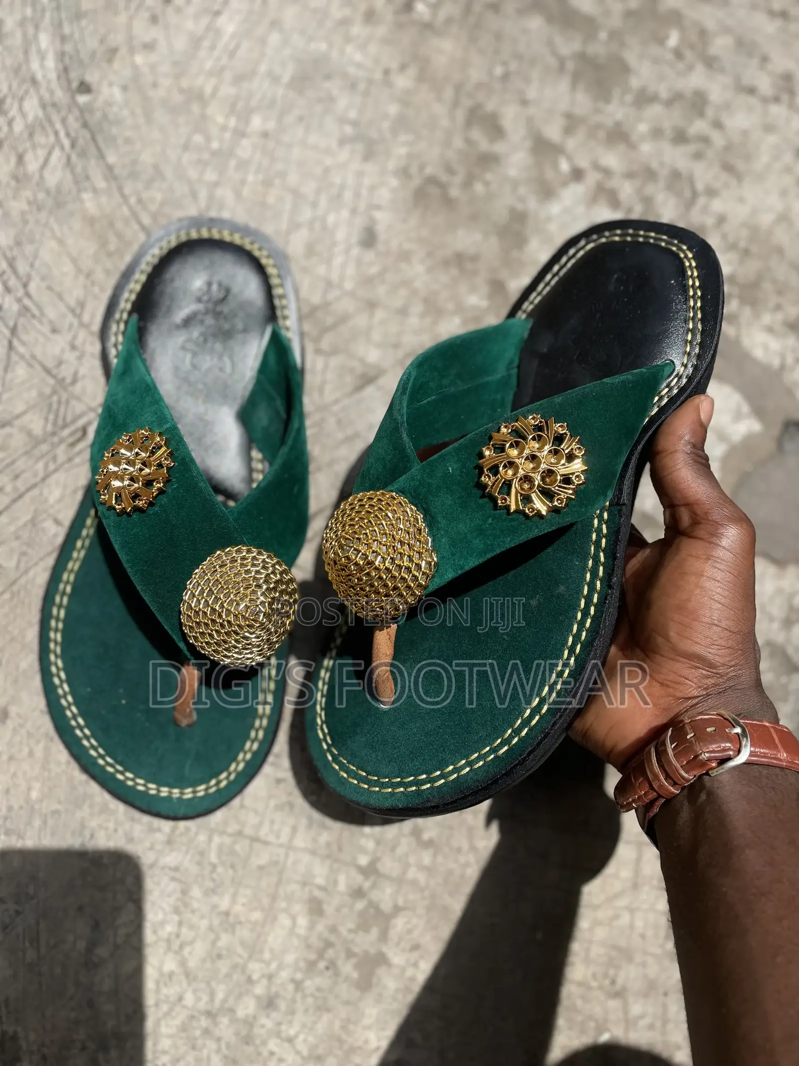 Green Suede Modern Ahenema/Chawchaw