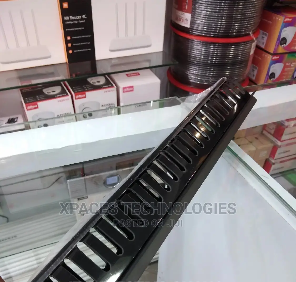 Original 24 Way 1u Cable Management Manager, Panel Metal