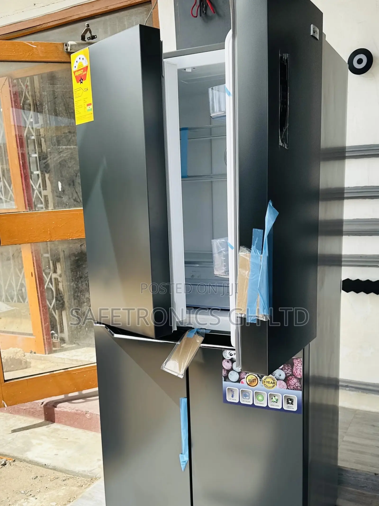  Pearl Bottomfreezer 4 Doors Black Glass PF-550BSS Fridge