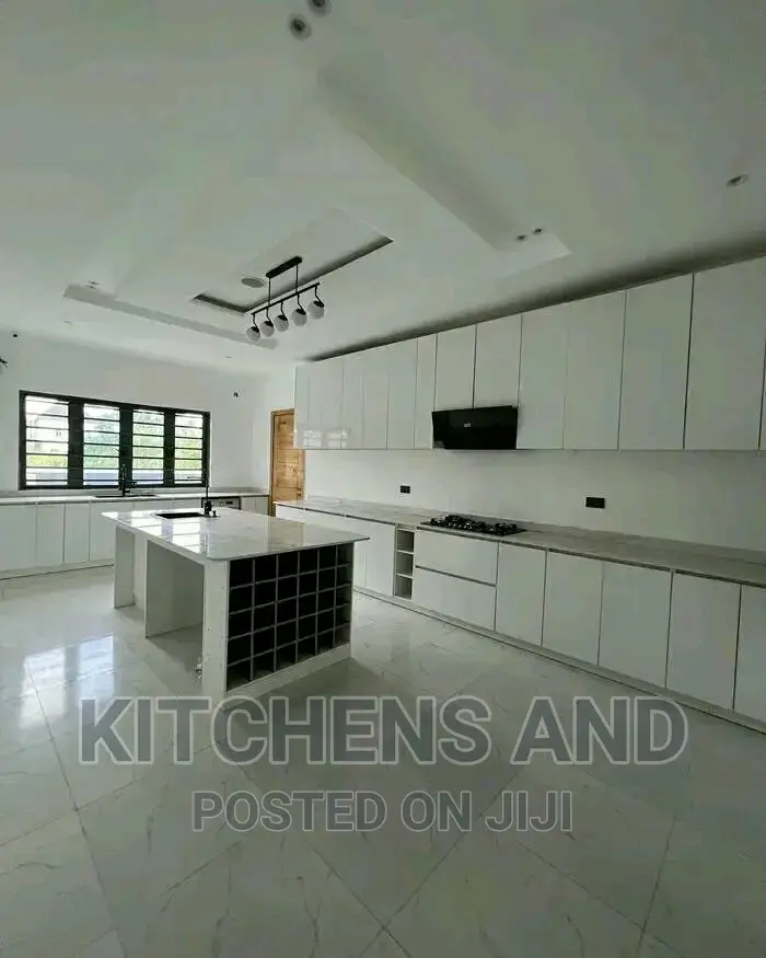 Modern Kitchen Cabinet