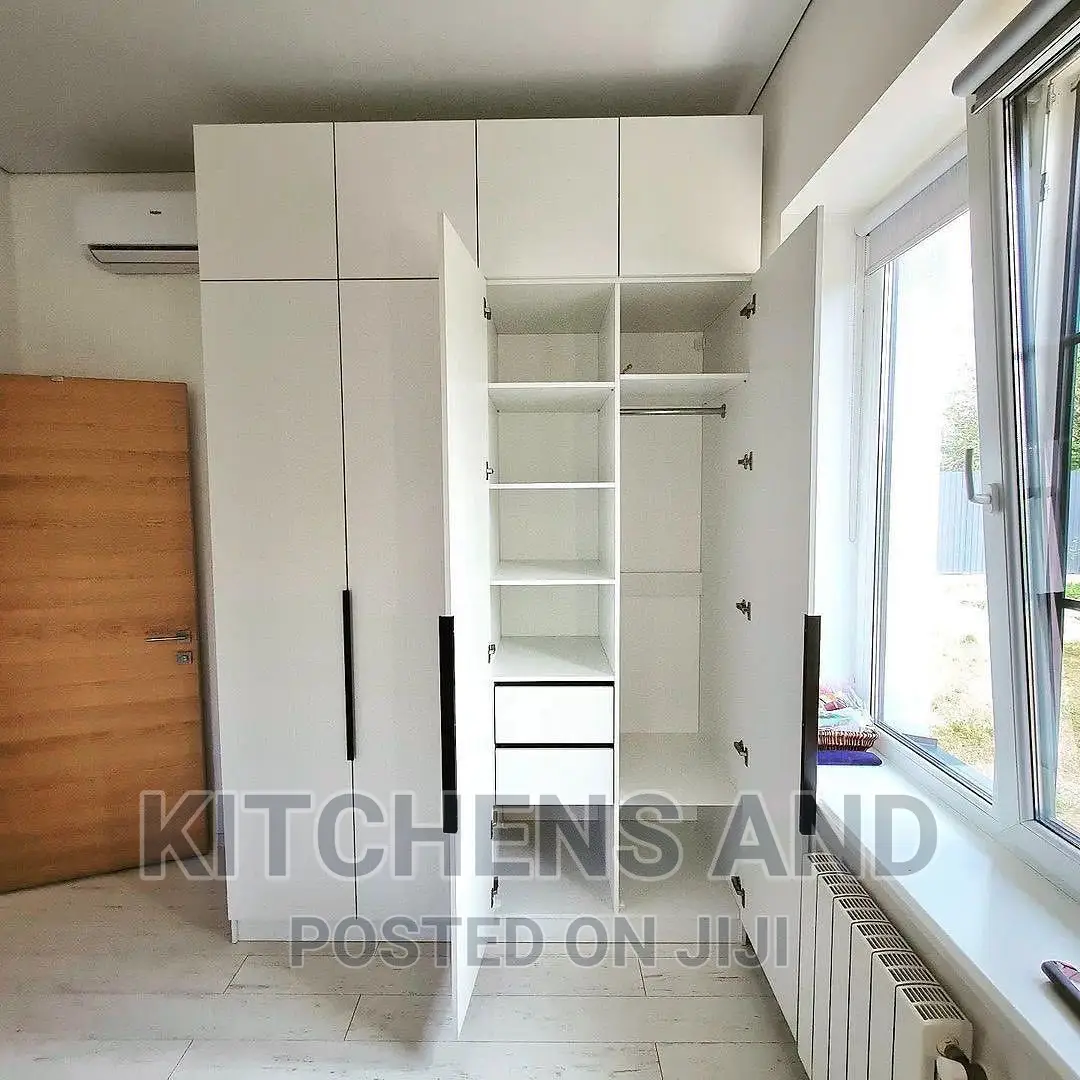 High-Quality Modern Wardrobe .