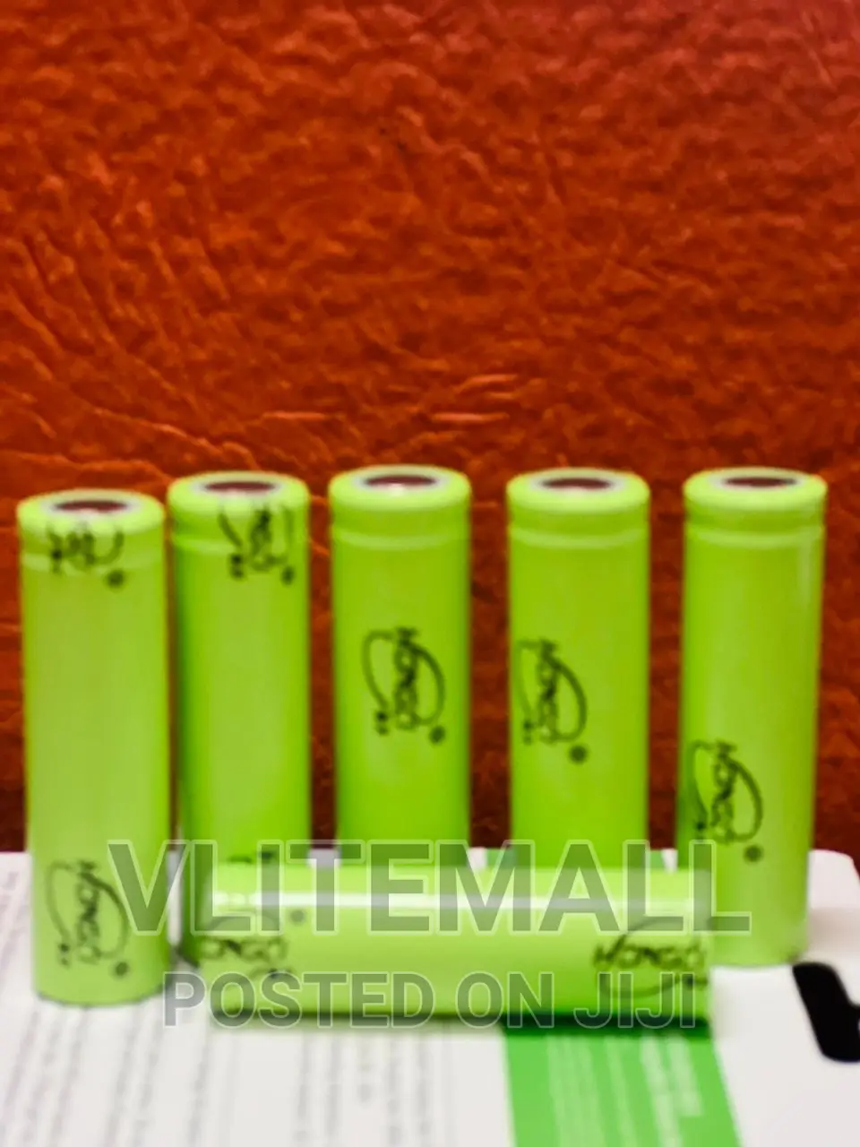 3.7V Flat Top Rechargeable Battery