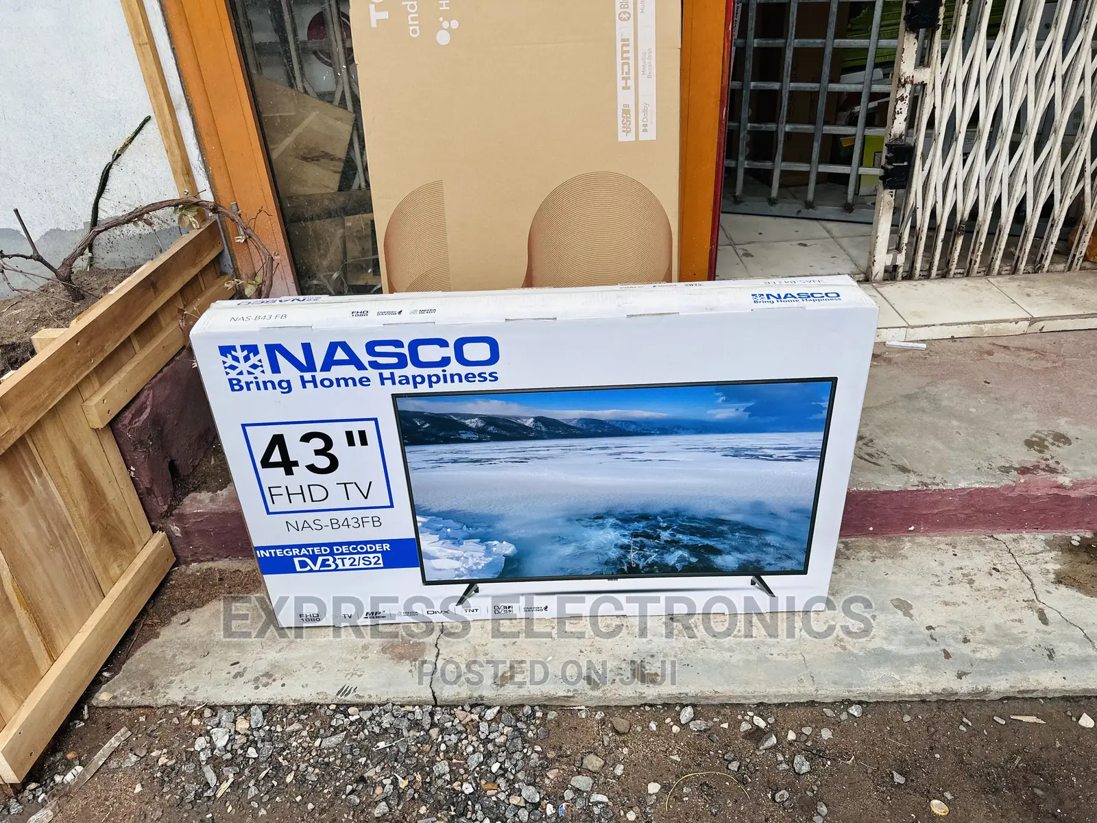 Screen Spectacular Tv FHD Satellite Nasco Digital 43”
